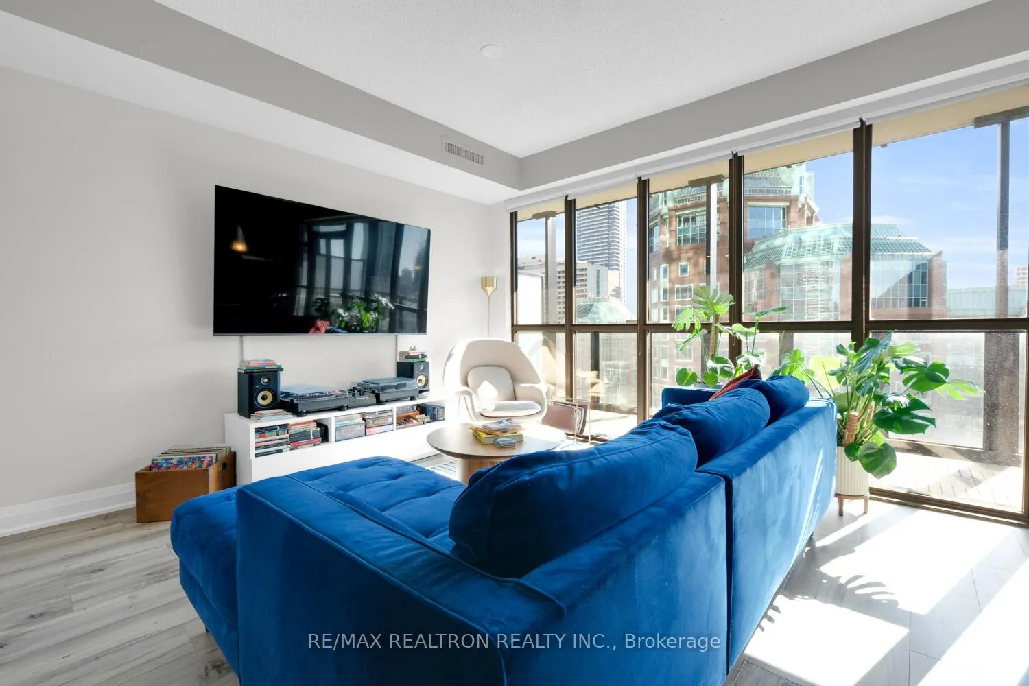 Photo 3 of Unit 1311, 101 Charles Street E, Toronto, Church-Yonge Corridor — HOMEH