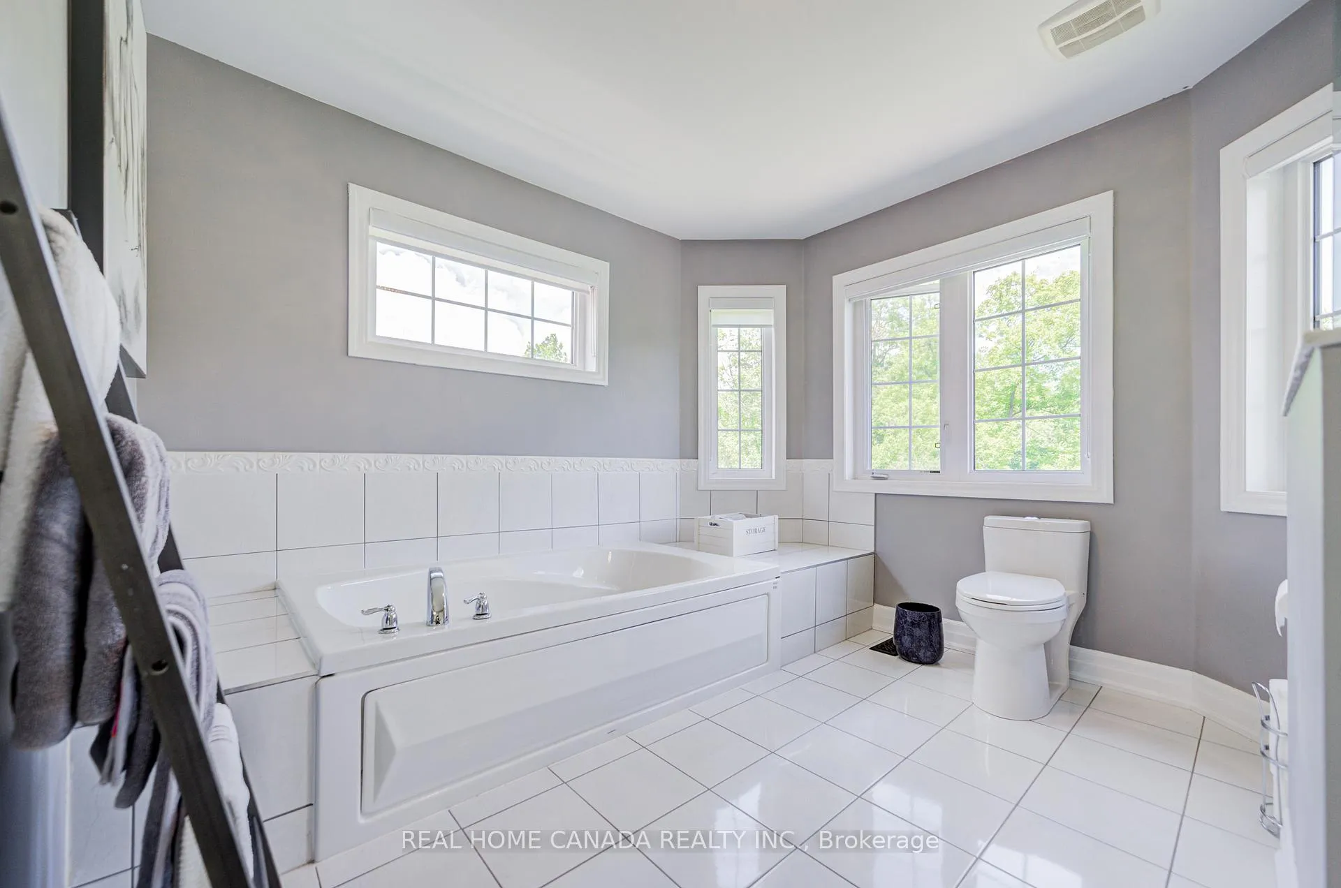 Photo 30 of 617 Wettlaufer Terrace, Milton, Scott — HOMEH