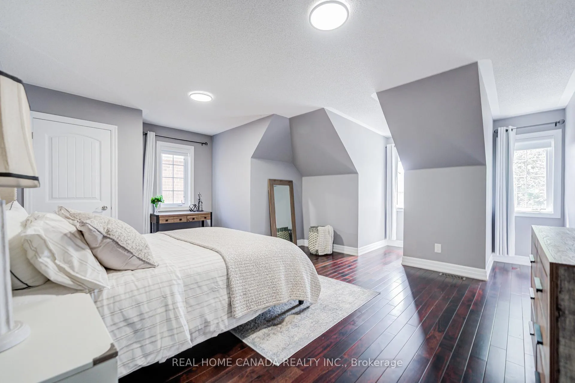 Photo 37 of 617 Wettlaufer Terrace, Milton, Scott — HOMEH