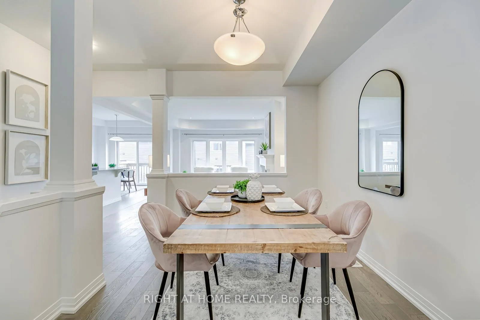 Photo 4 of 4083 Healing Street, Lincoln, Beamsville — HOMEH