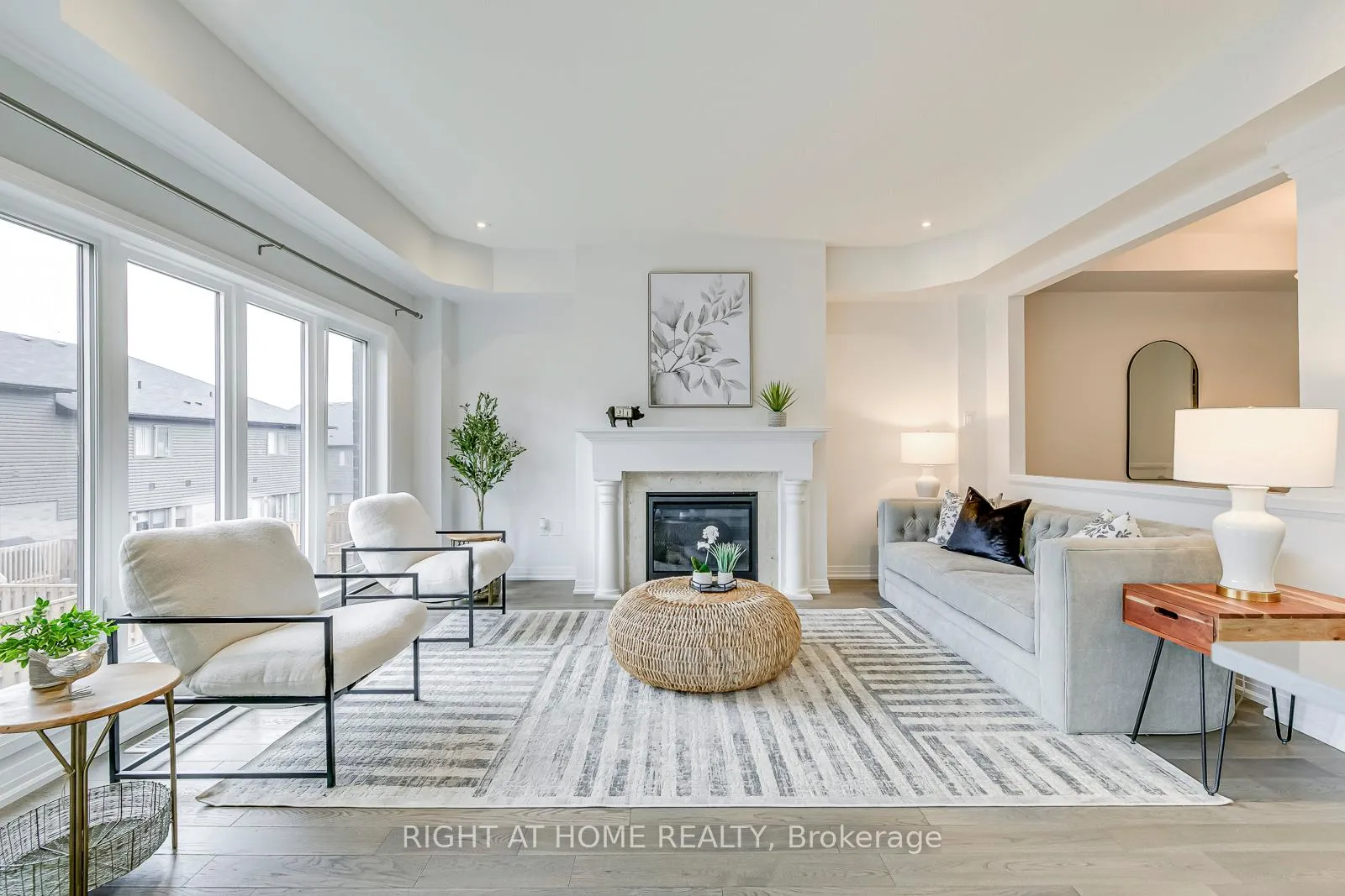 Photo 7 of 4083 Healing Street, Lincoln, Beamsville — HOMEH