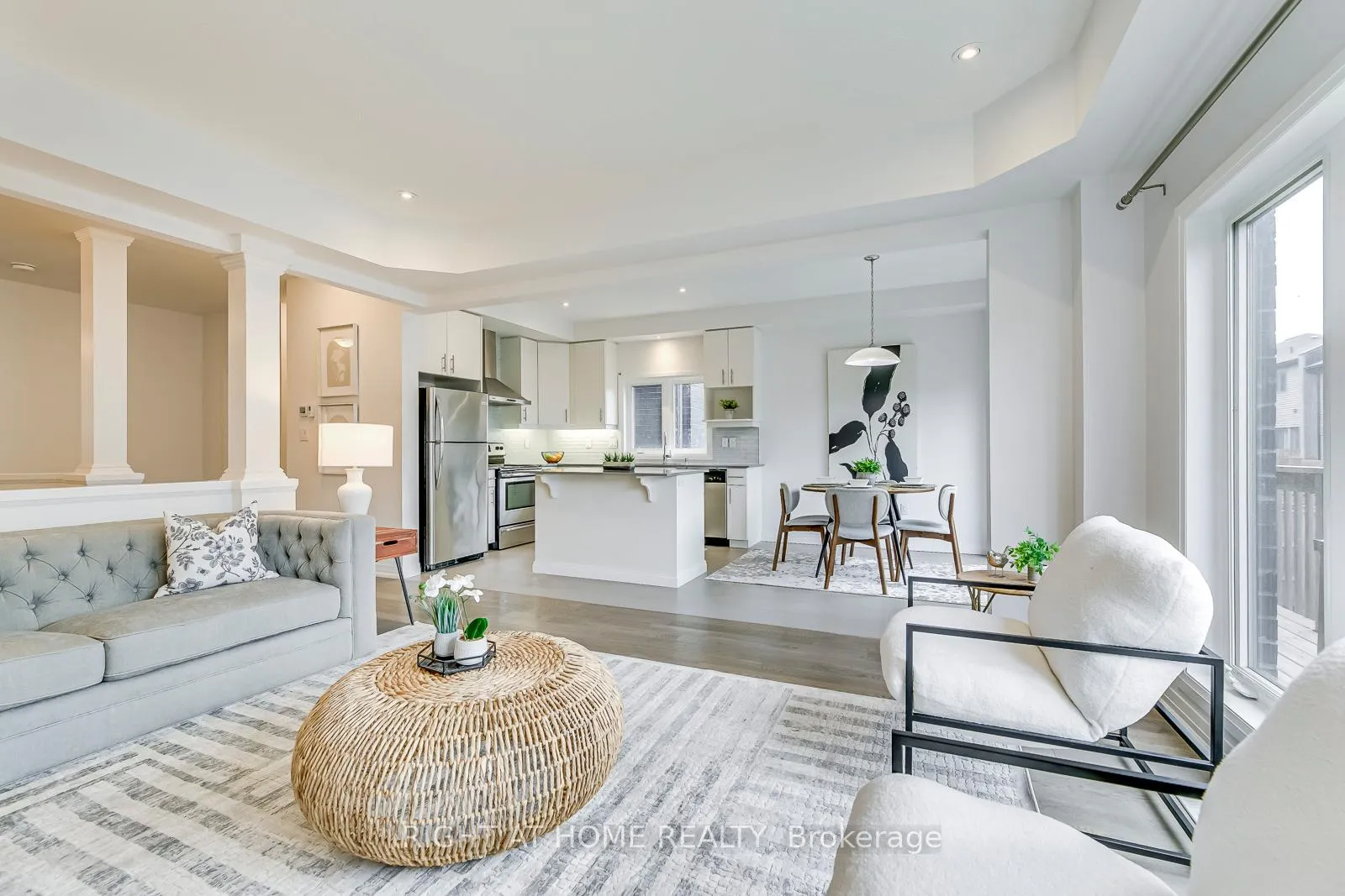Photo 8 of 4083 Healing Street, Lincoln, Beamsville — HOMEH