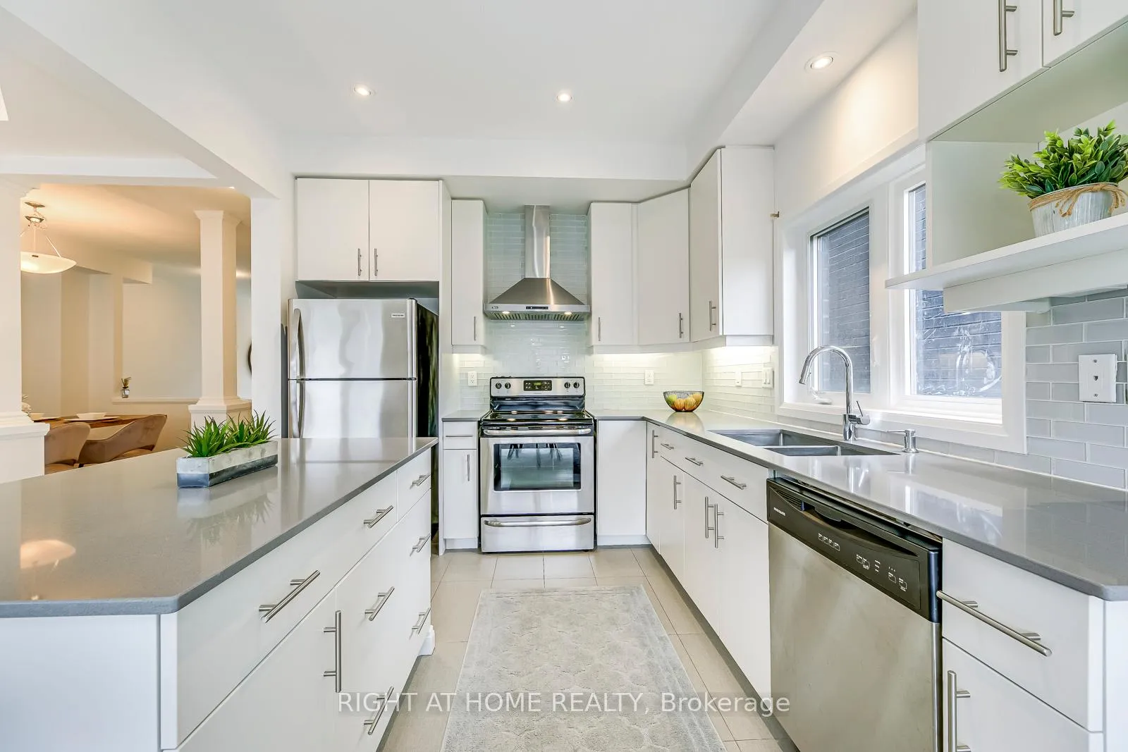 Photo 11 of 4083 Healing Street, Lincoln, Beamsville — HOMEH