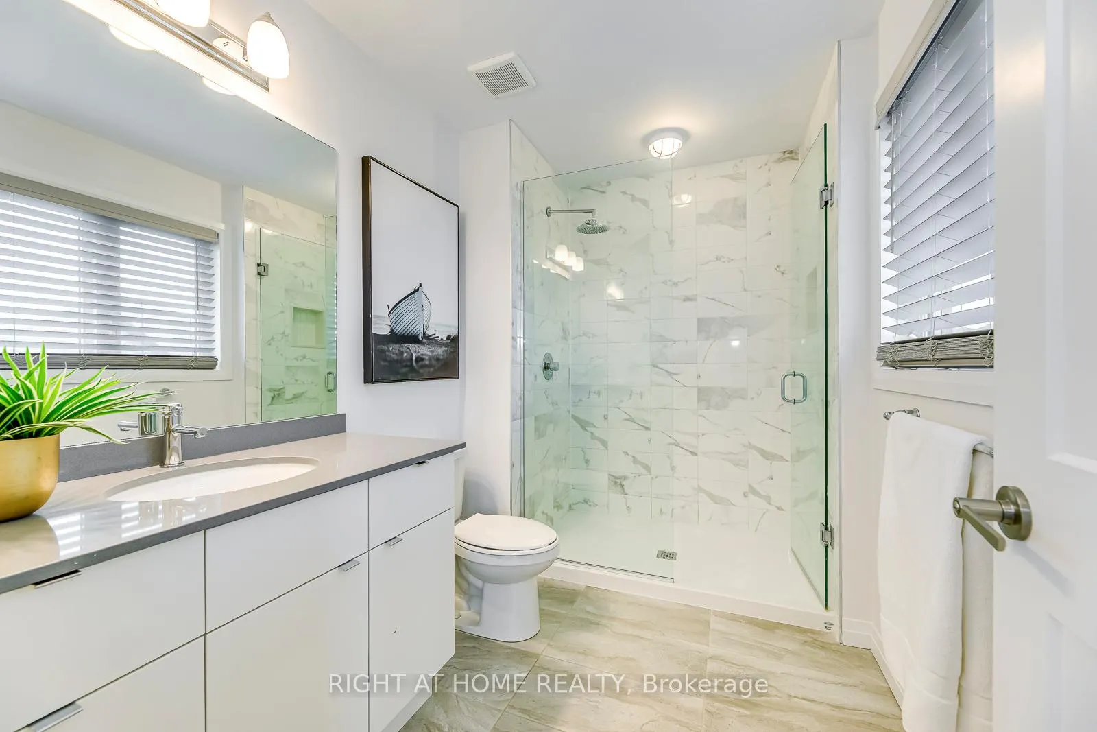 Photo 17 of 4083 Healing Street, Lincoln, Beamsville — HOMEH
