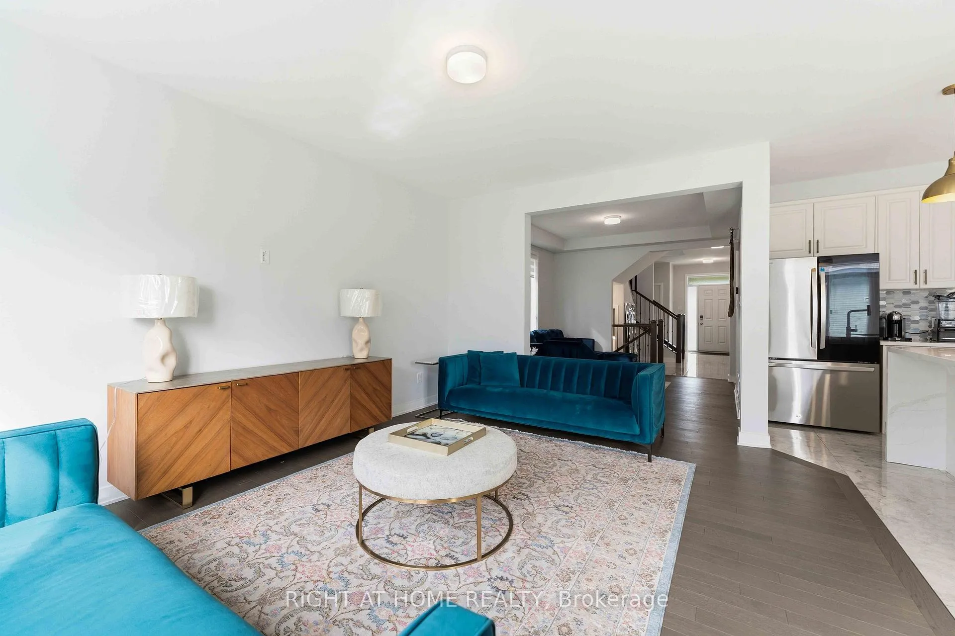 Photo 6 of 105 Alamo Street, Ottawa, Barrhaven - Half Moon Bay — HOMEH