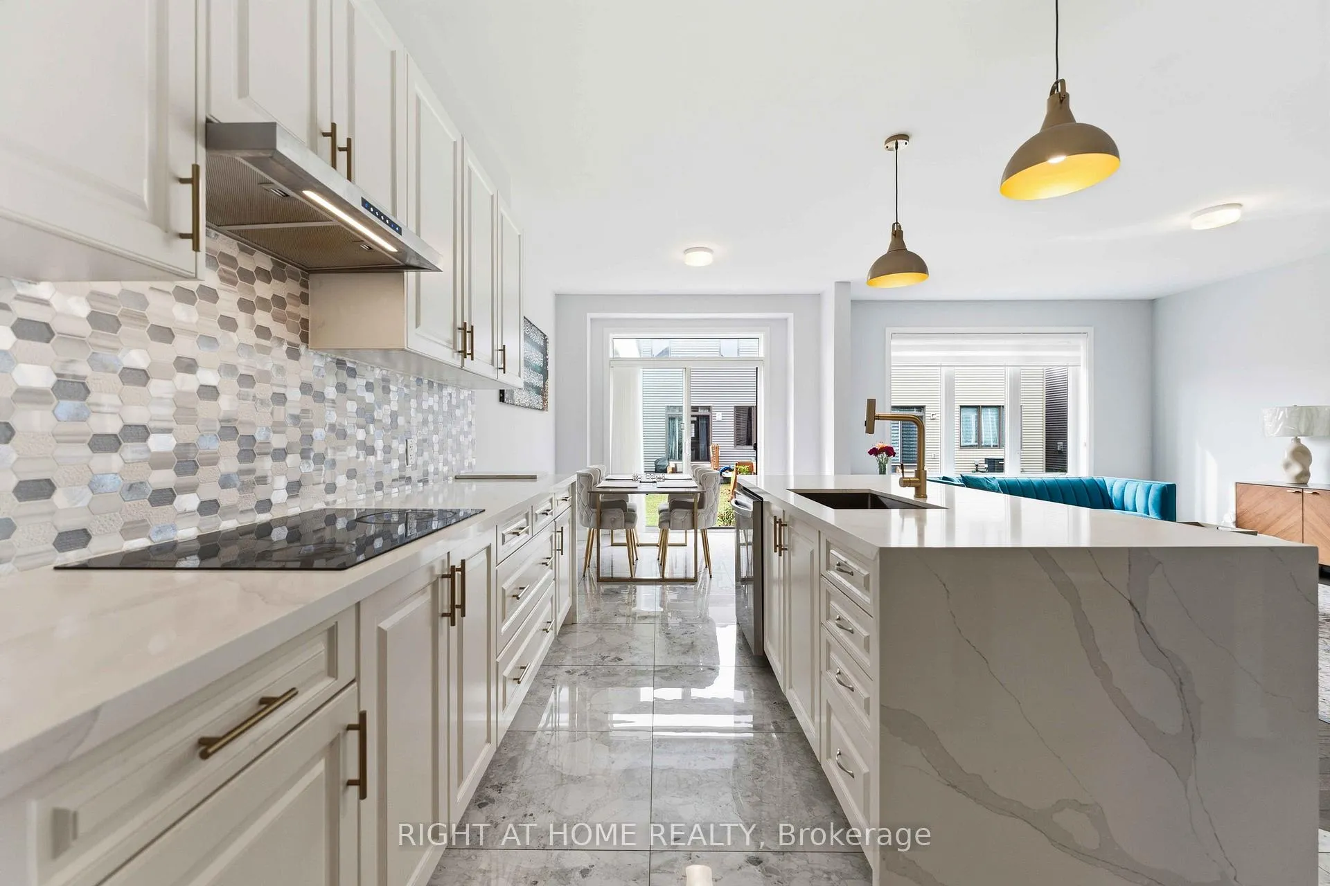 Photo 15 of 105 Alamo Street, Ottawa, Barrhaven - Half Moon Bay — HOMEH