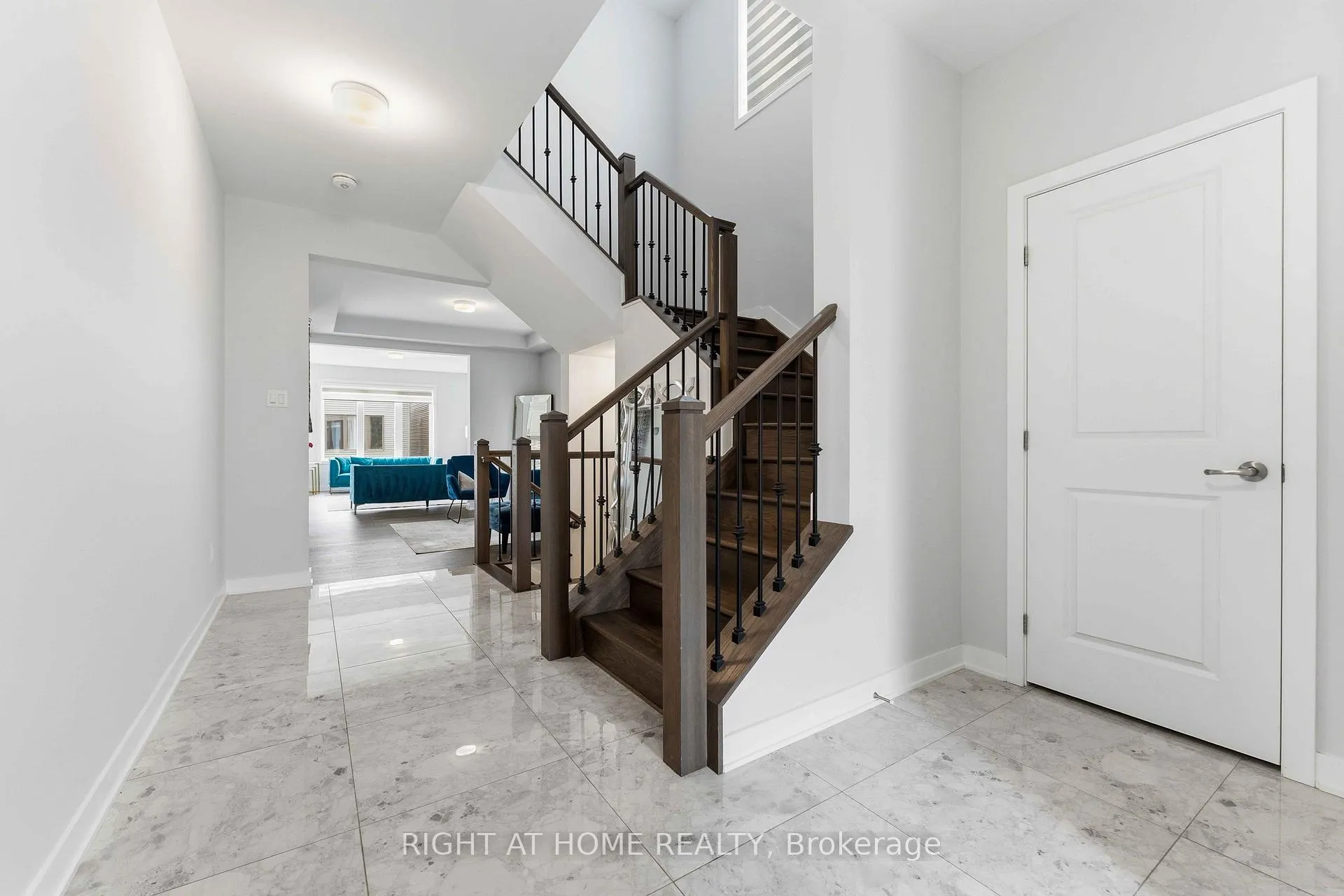 Photo 18 of 105 Alamo Street, Ottawa, Barrhaven - Half Moon Bay — HOMEH
