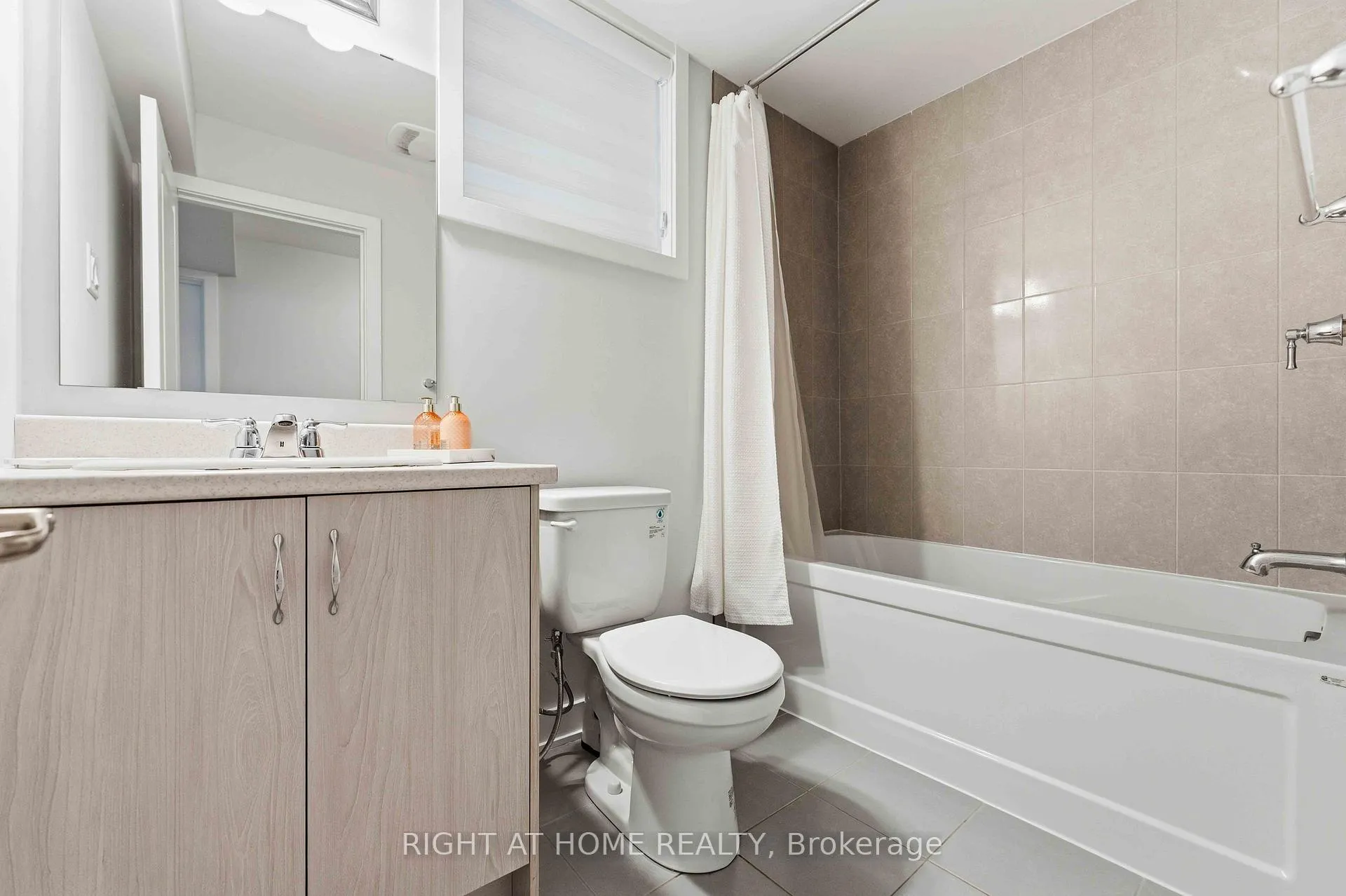 Photo 38 of 105 Alamo Street, Ottawa, Barrhaven - Half Moon Bay — HOMEH