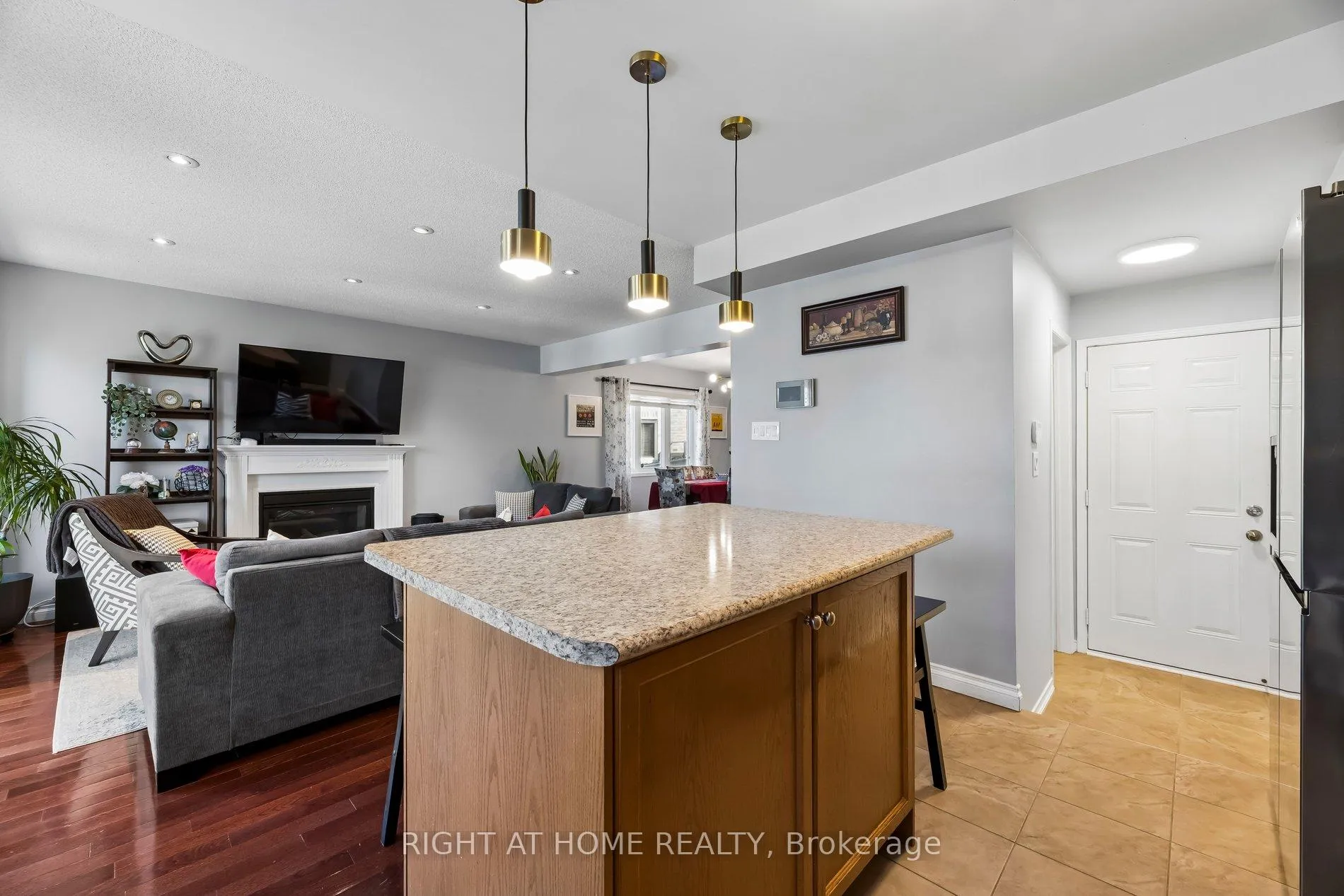 Photo 16 of 16 Kinrade Crescent, Ajax, Central East — HOMEH