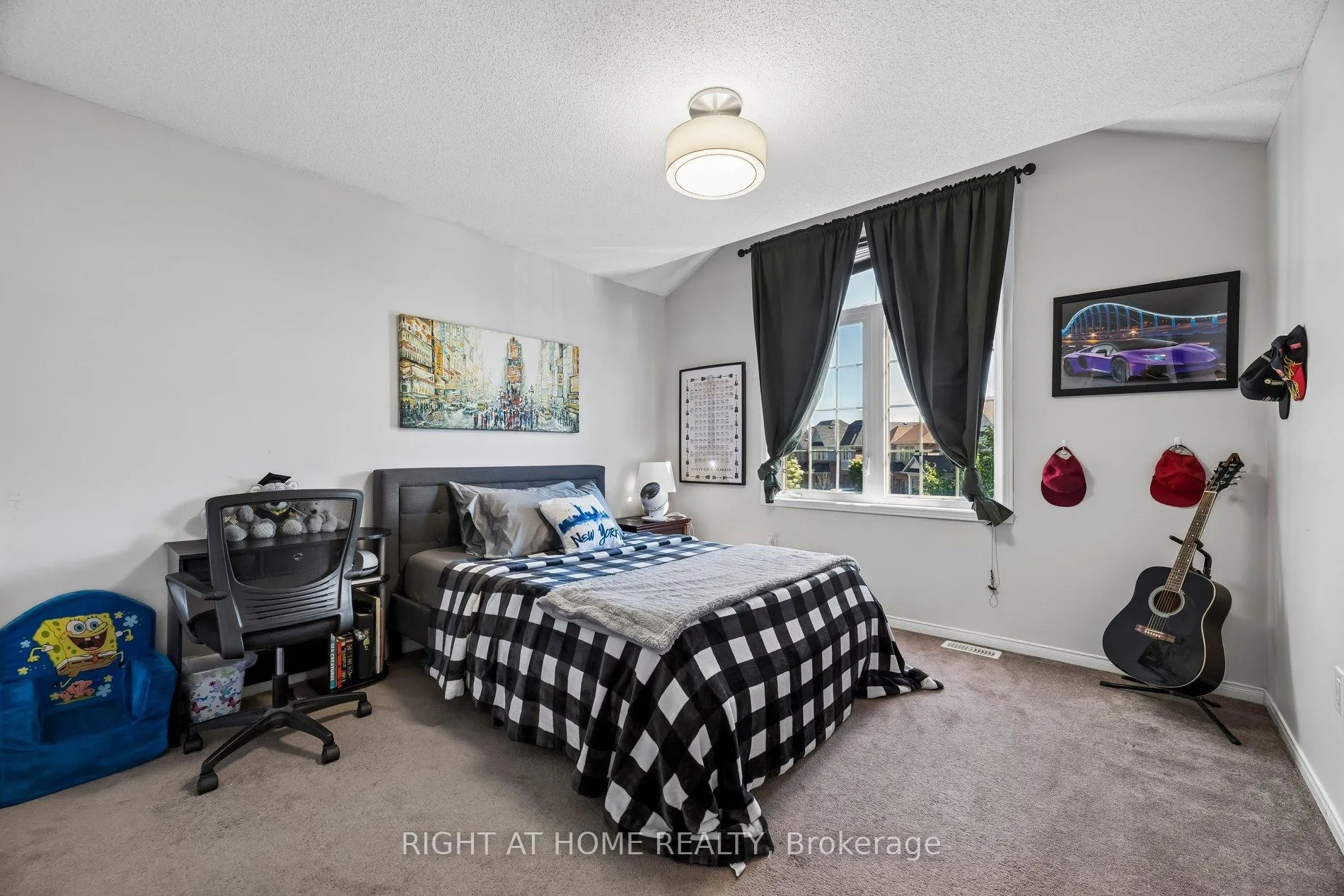 Photo 19 of 16 Kinrade Crescent, Ajax, Central East — HOMEH