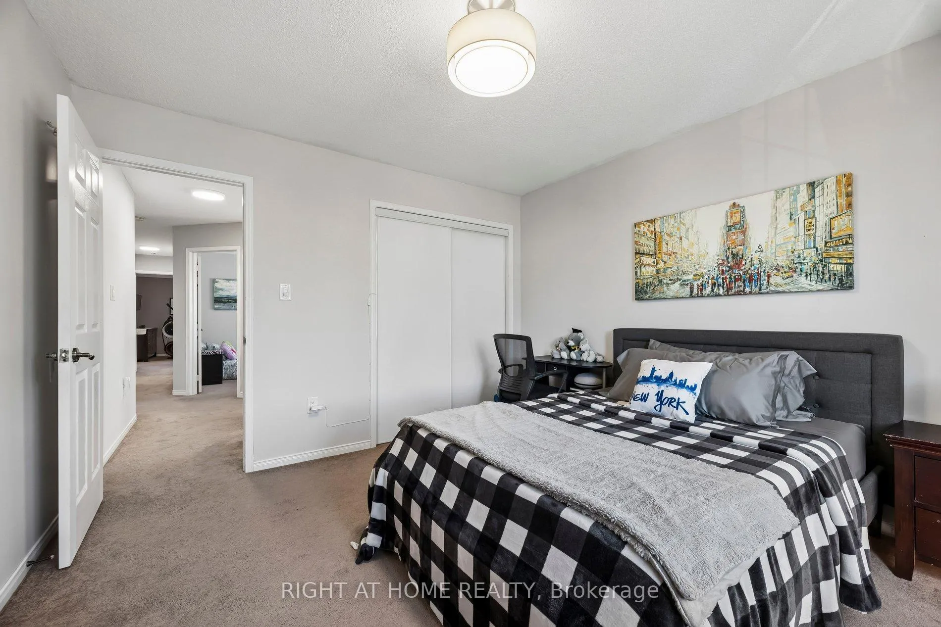 Photo 20 of 16 Kinrade Crescent, Ajax, Central East — HOMEH