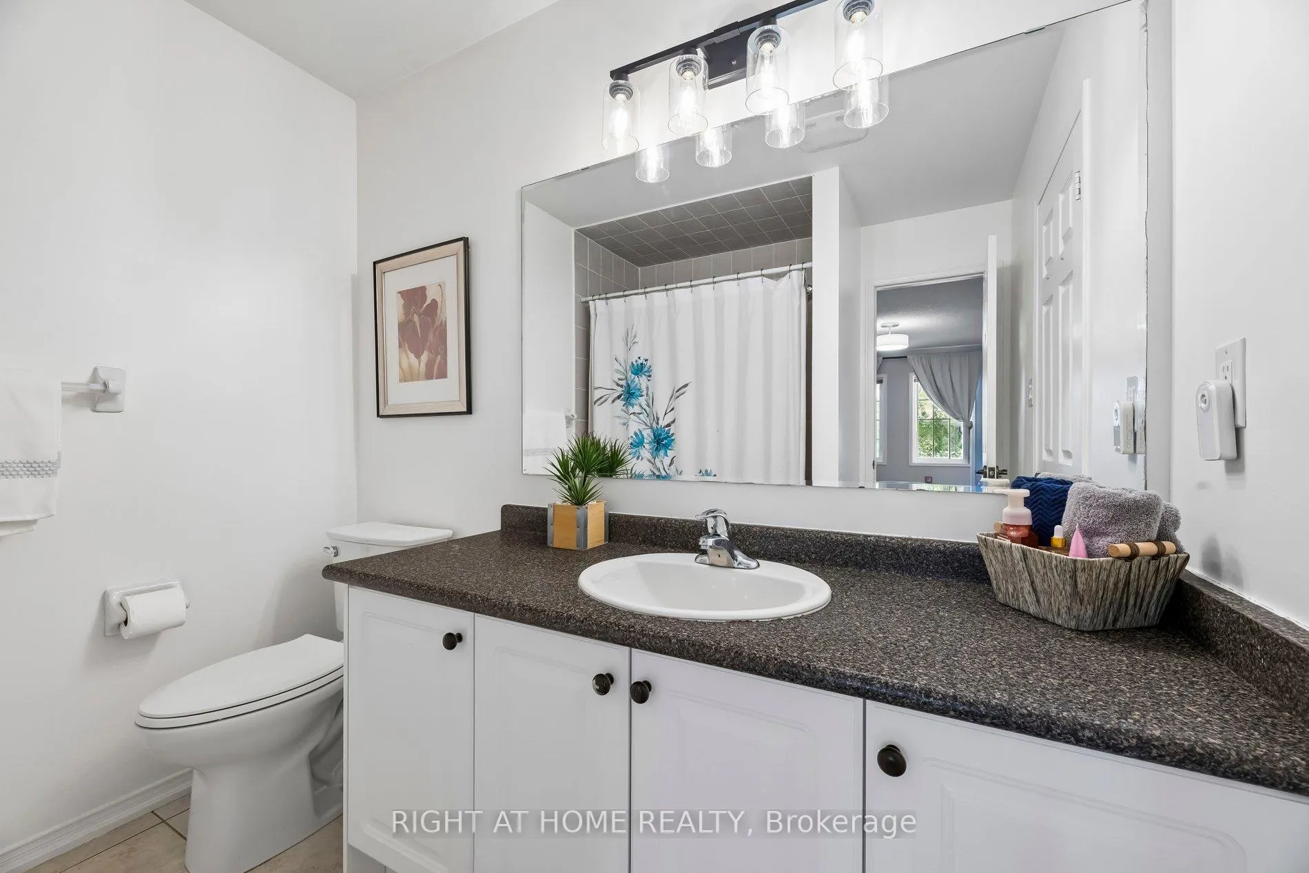 Photo 23 of 16 Kinrade Crescent, Ajax, Central East — HOMEH