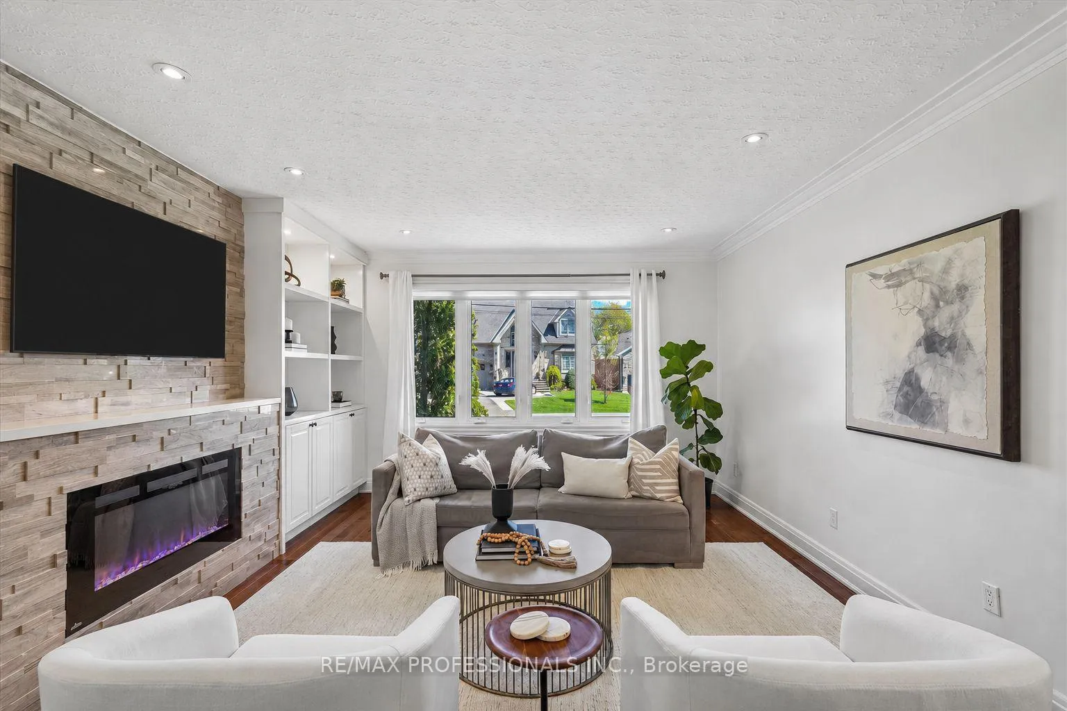 Photo 7 of 28 Spring Garden Road, Etobicoke, Stonegate-Queensway — HOMEH