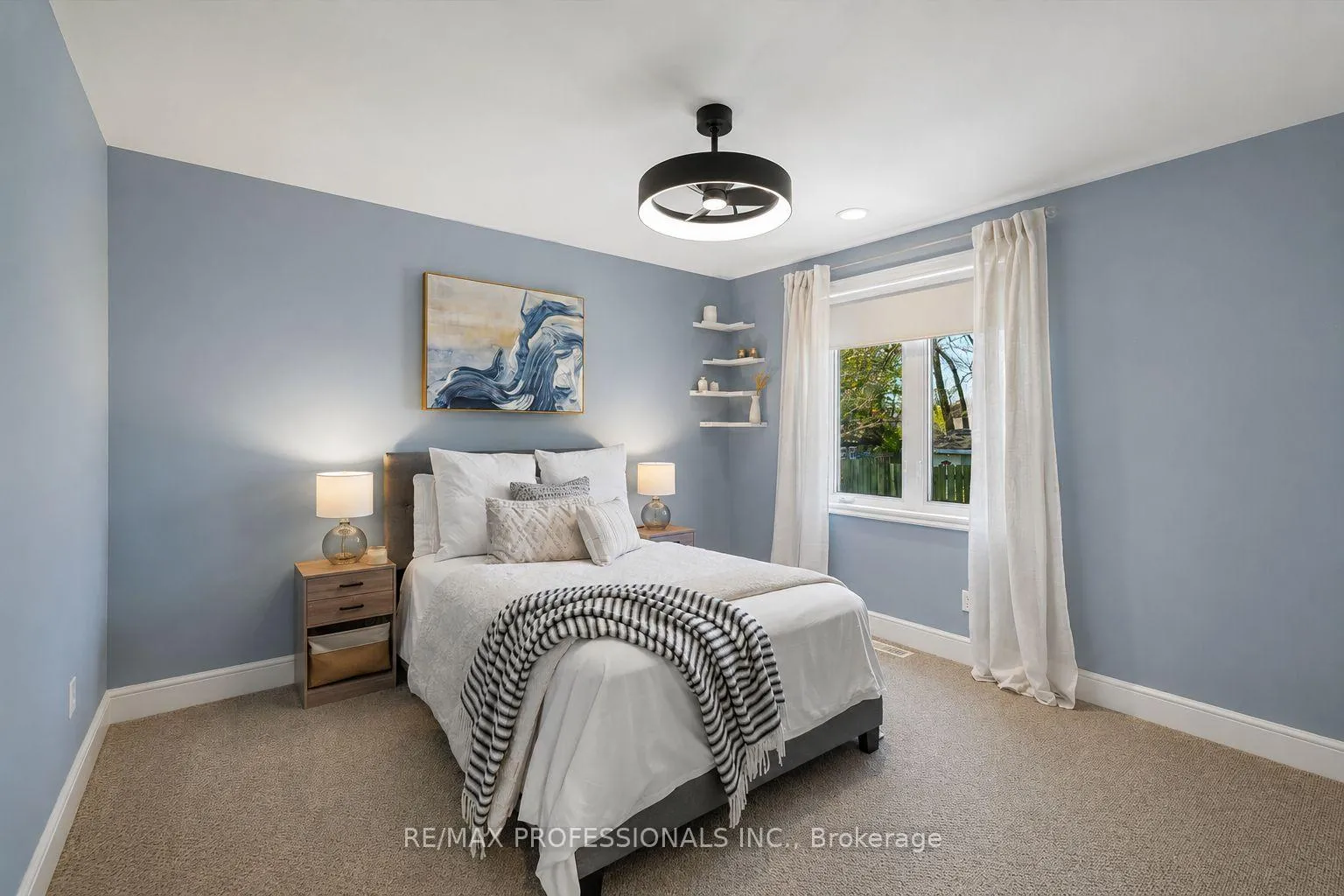 Photo 15 of 28 Spring Garden Road, Etobicoke, Stonegate-Queensway — HOMEH