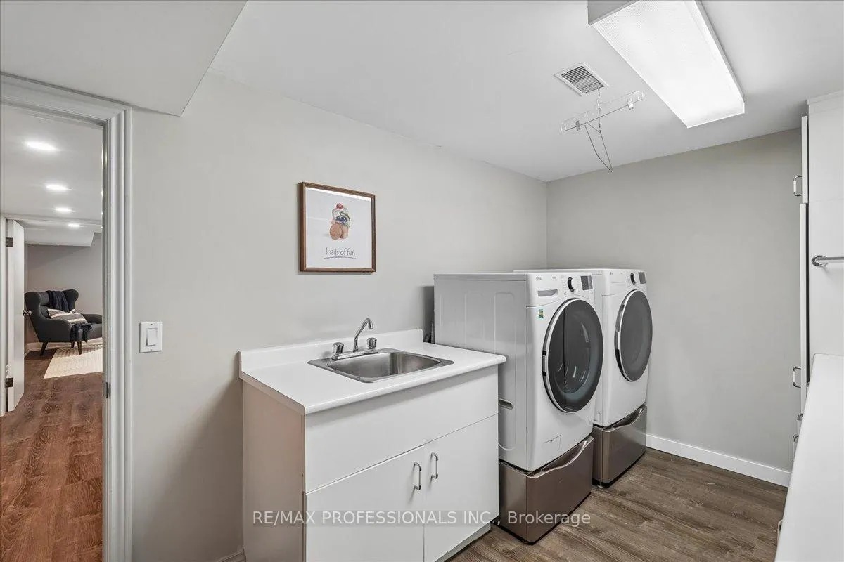 Photo 26 of 28 Spring Garden Road, Etobicoke, Stonegate-Queensway — HOMEH