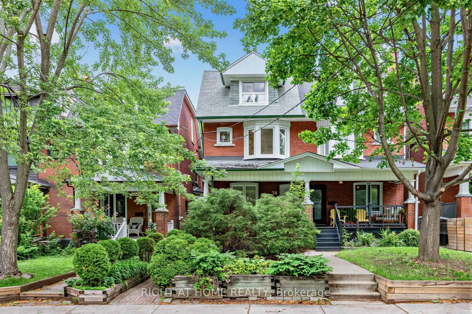 Photo 2 of 38 Kenneth Avenue, Toronto, High Park North — HOMEH