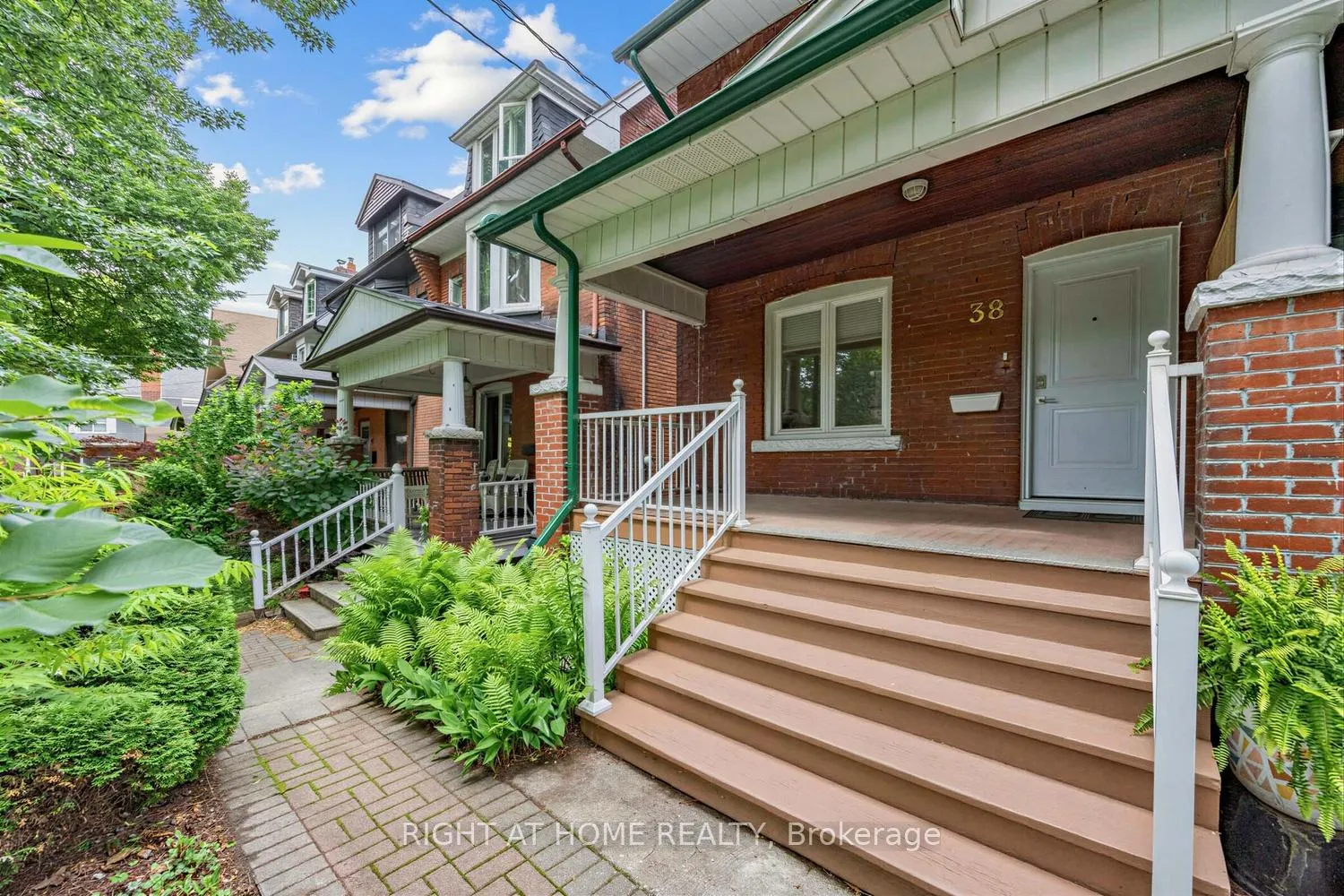 Photo 3 of 38 Kenneth Avenue, Toronto, High Park North — HOMEH