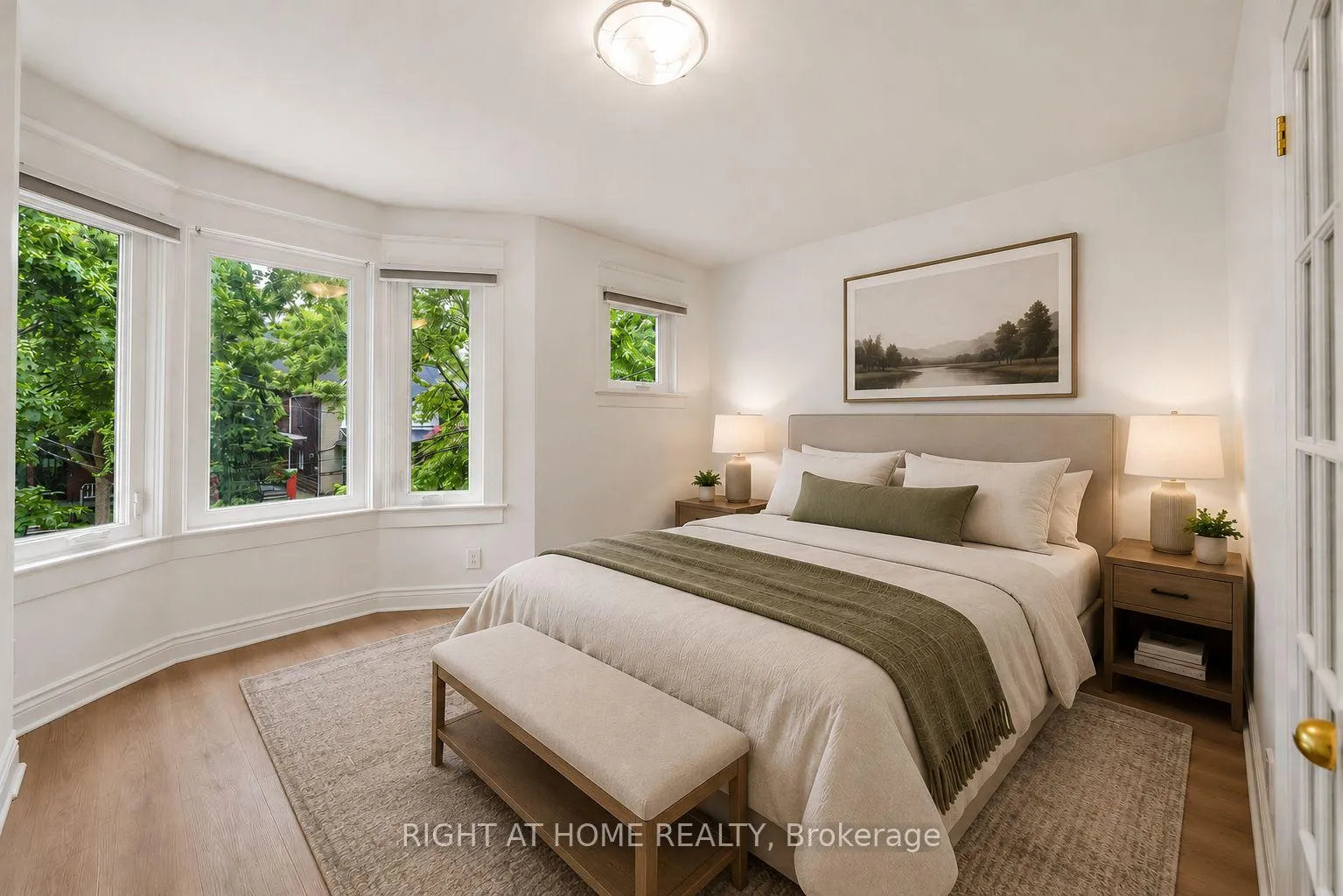 Photo 19 of 38 Kenneth Avenue, Toronto, High Park North — HOMEH