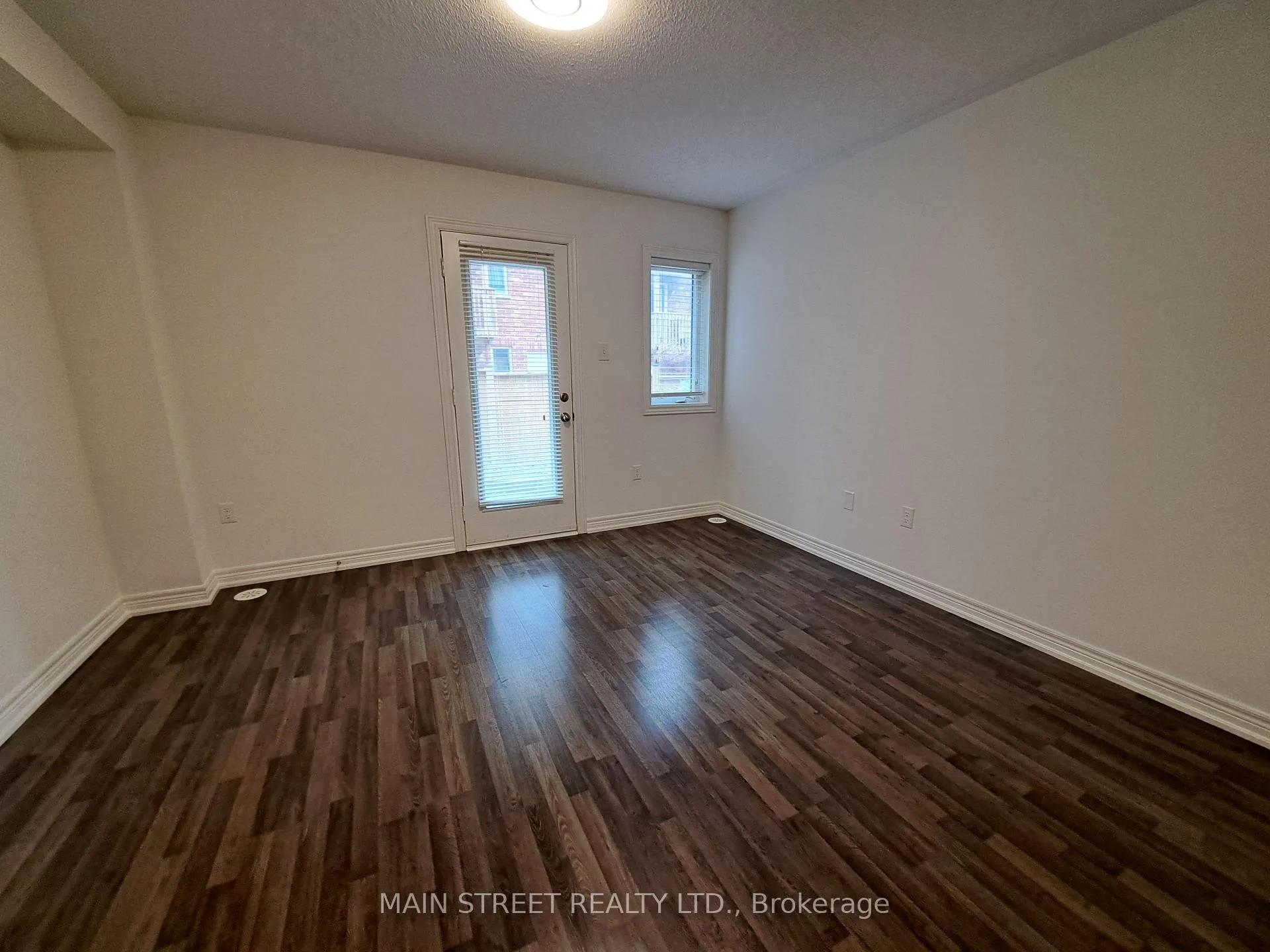 Photo 5 of 7 Roy Grove Way, Markham, Greensborough — HOMEH
