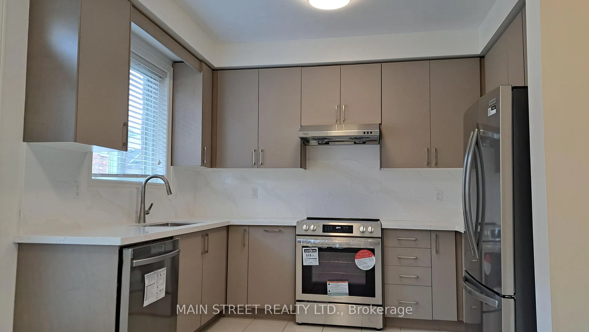 Photo 14 of 7 Roy Grove Way, Markham, Greensborough — HOMEH