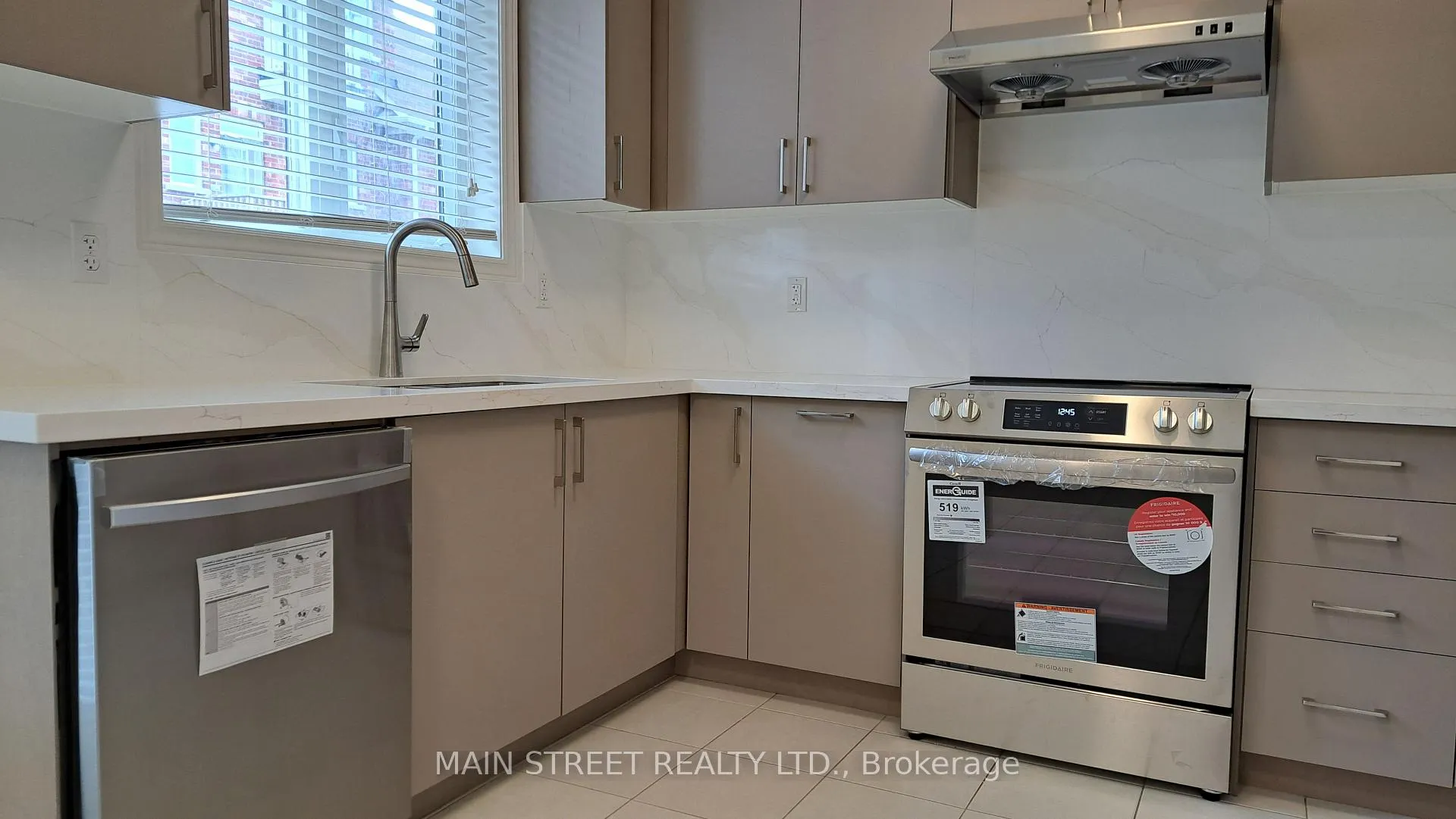 Photo 17 of 7 Roy Grove Way, Markham, Greensborough — HOMEH