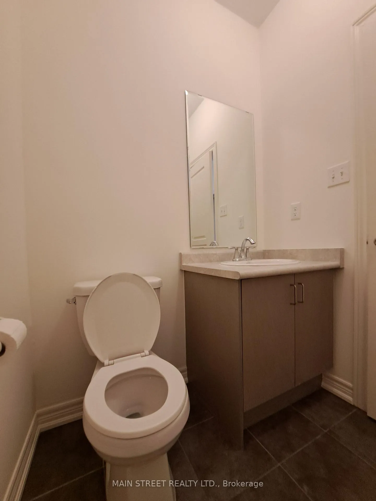 Photo 18 of 7 Roy Grove Way, Markham, Greensborough — HOMEH