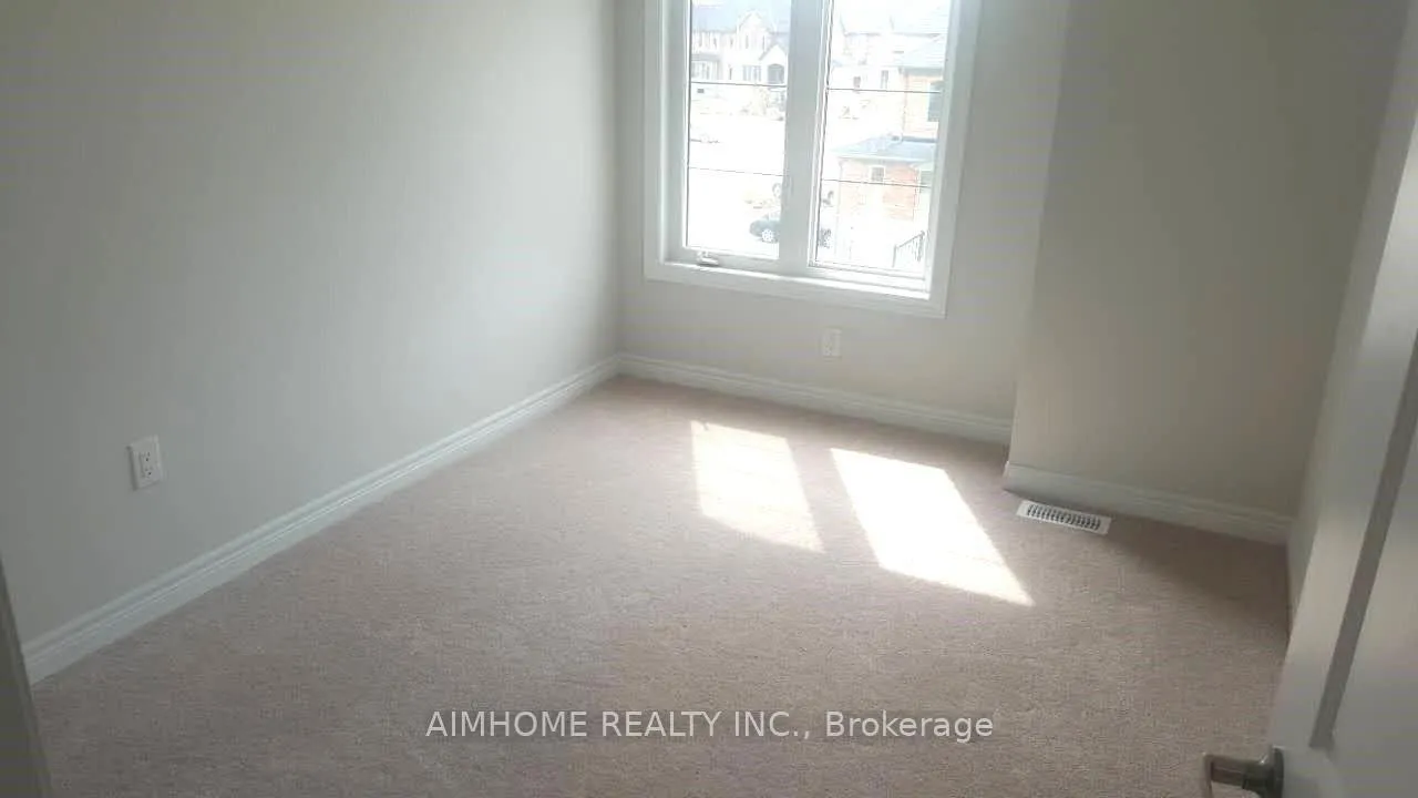 Photo 9 of 2110 Dale Road, Innisfil, Alcona — HOMEH