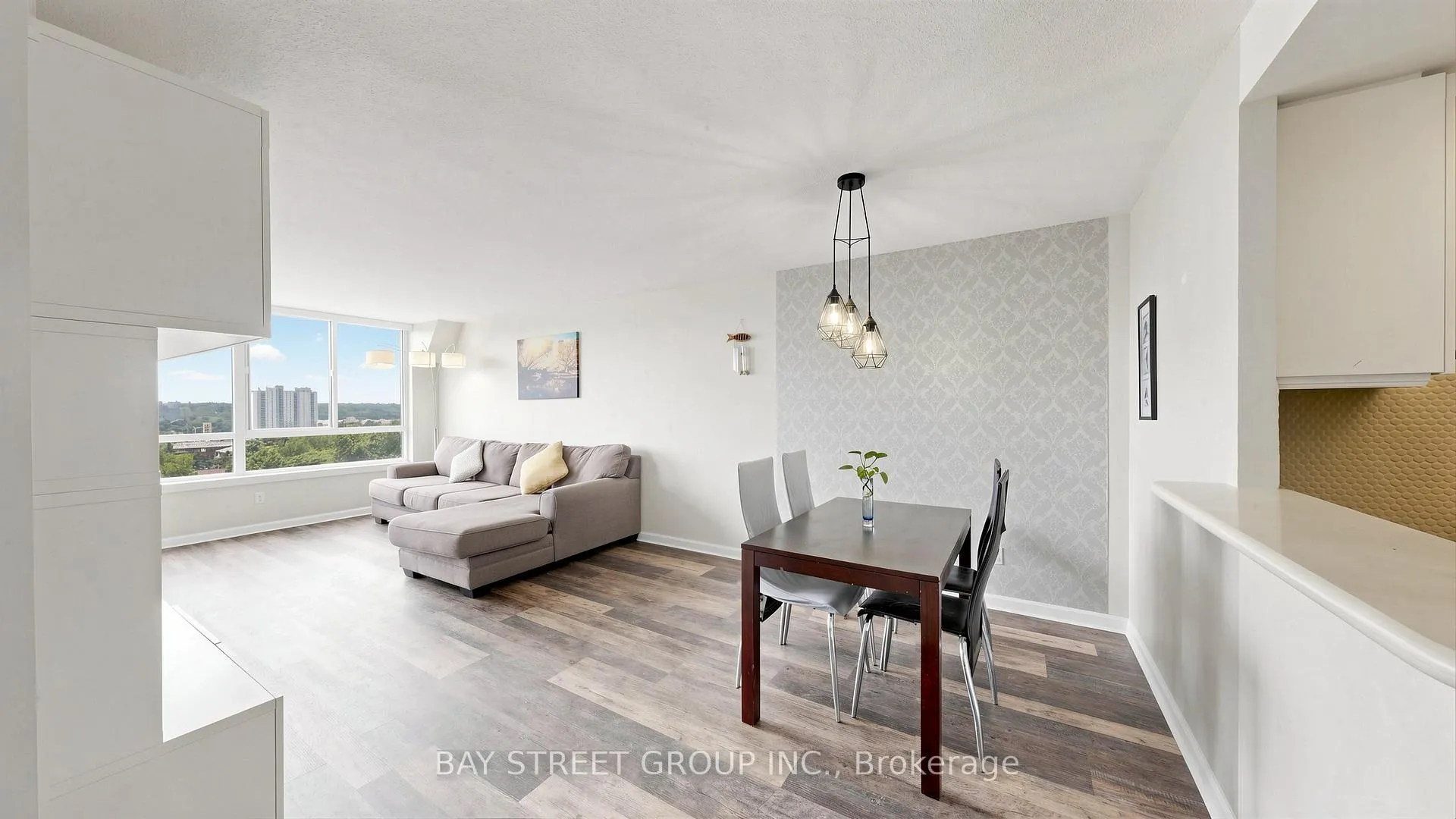 Photo 13 of Unit PH 720, 1001 Cedarglen Gate, Mississauga, Erindale — HOMEH