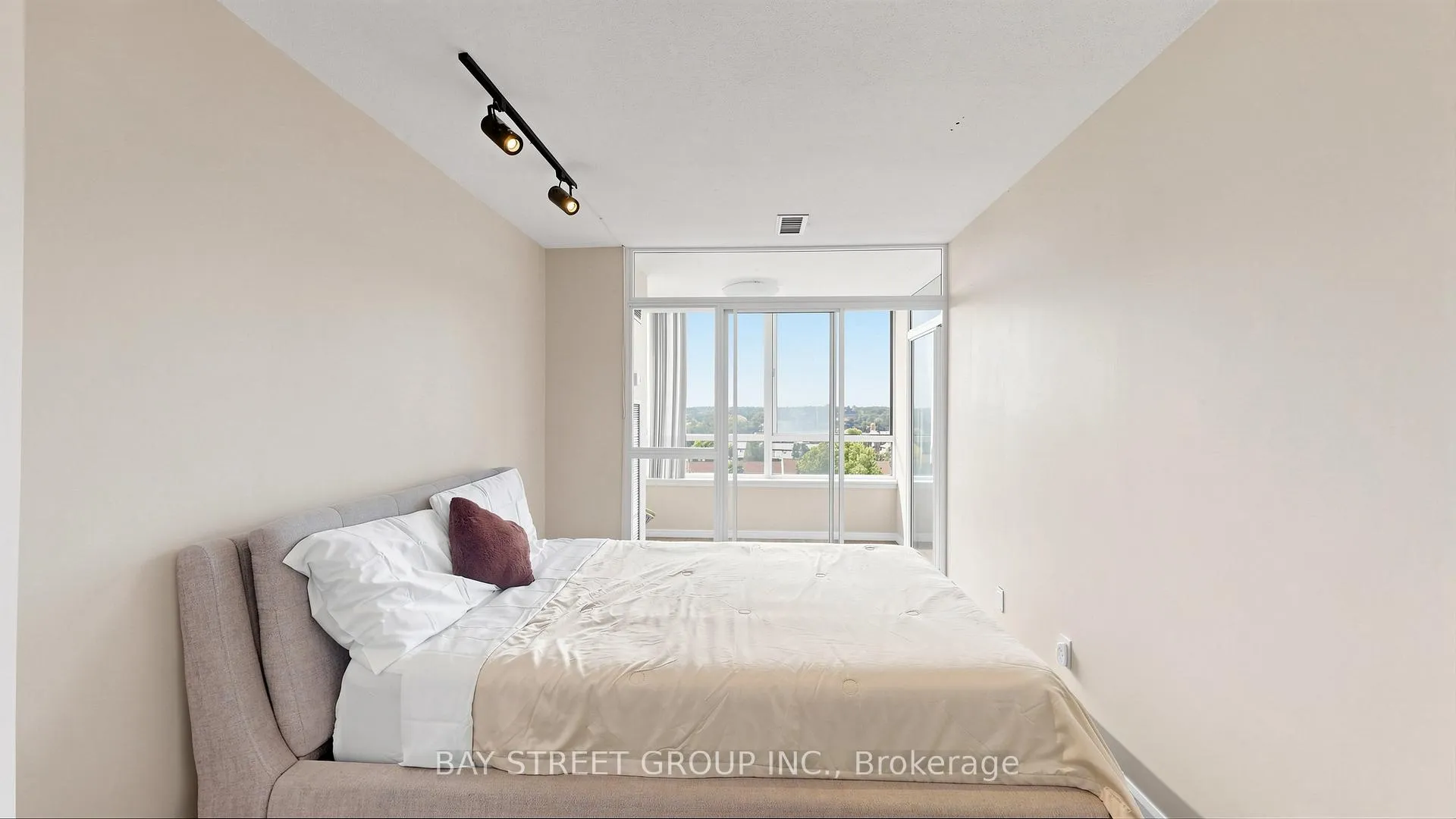 Photo 28 of Unit PH 720, 1001 Cedarglen Gate, Mississauga, Erindale — HOMEH