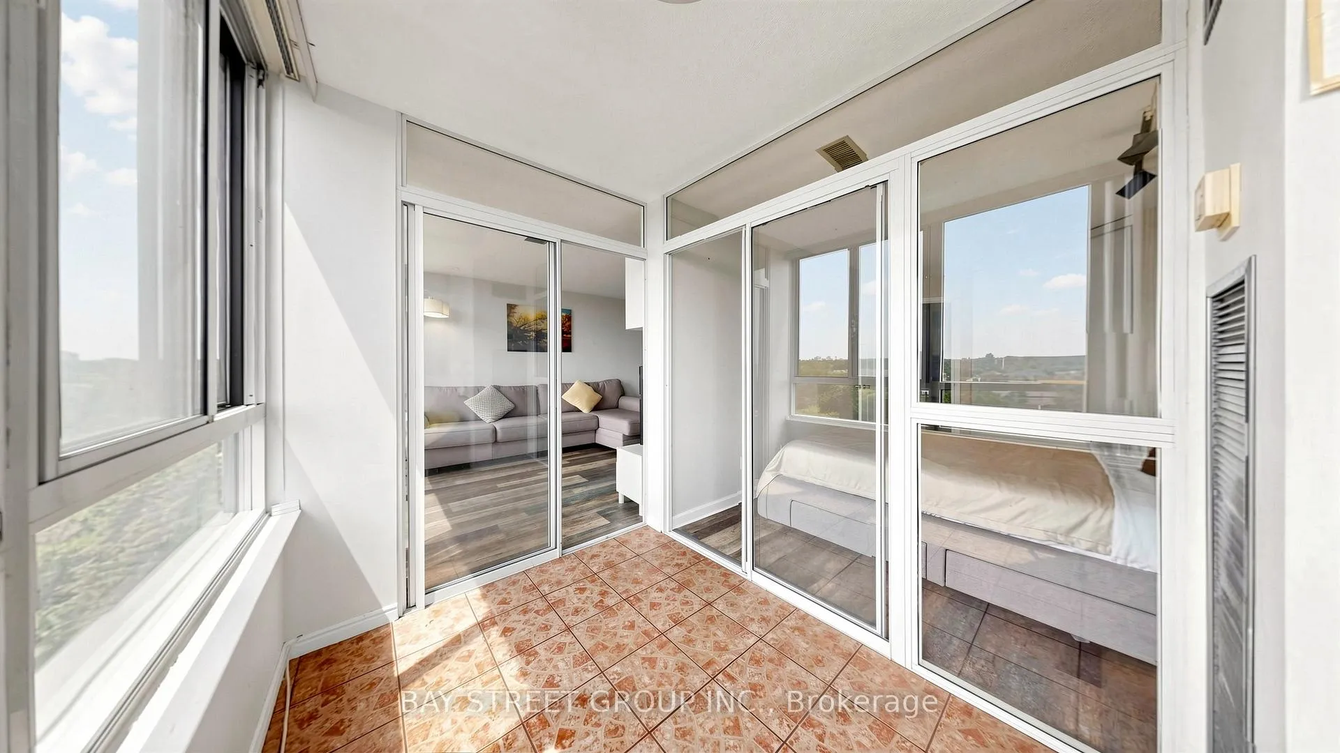 Photo 31 of Unit PH 720, 1001 Cedarglen Gate, Mississauga, Erindale — HOMEH