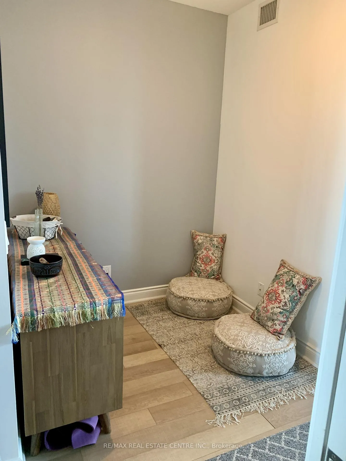 Photo 3 of Unit 1906, 80 Marine Parade Drive N, Etobicoke, Mimico — HOMEH