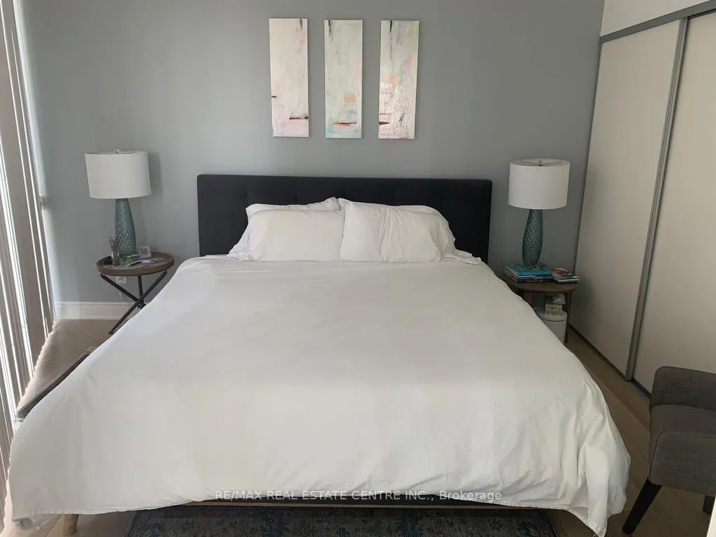 Photo 8 of Unit 1906, 80 Marine Parade Drive N, Etobicoke, Mimico — HOMEH