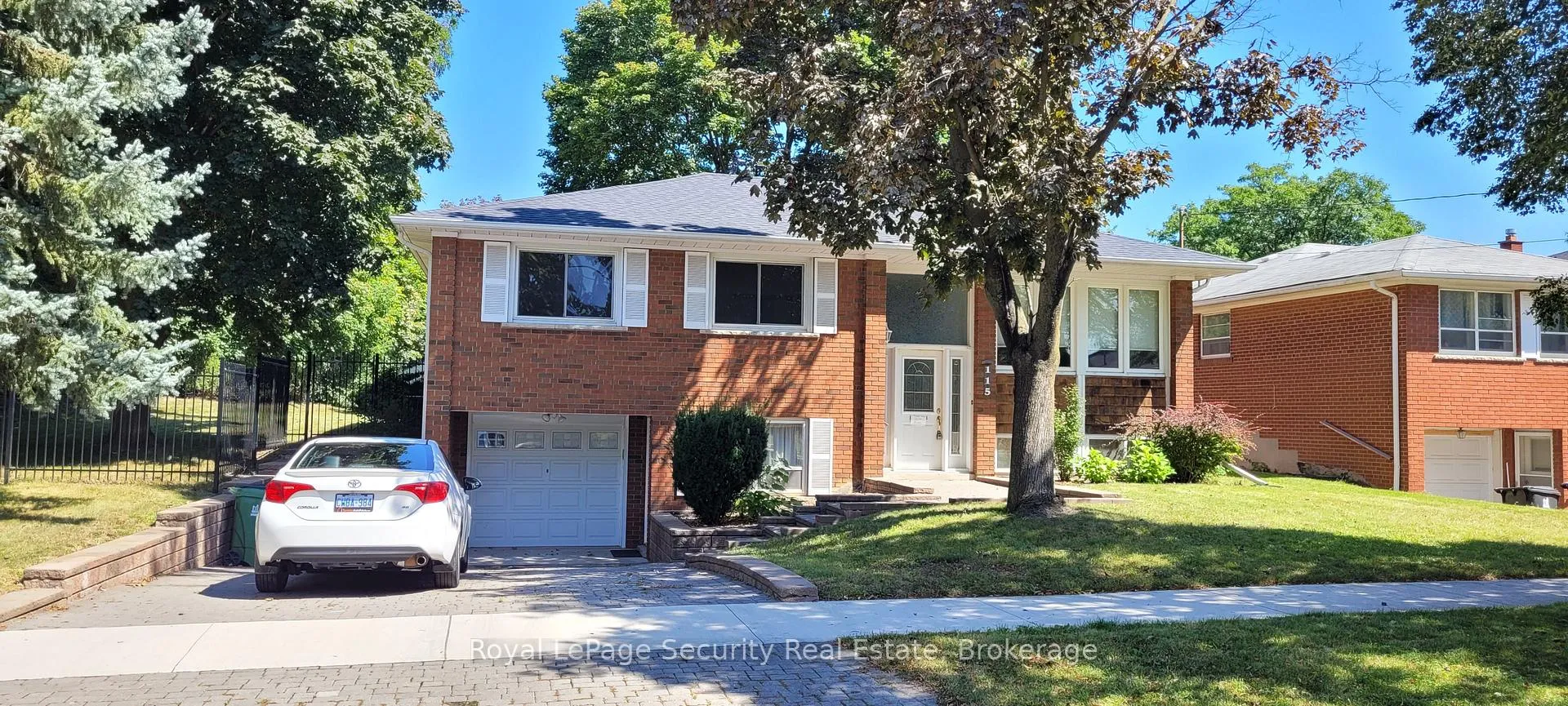 Front of Unit Main, 115 Poynter Drive