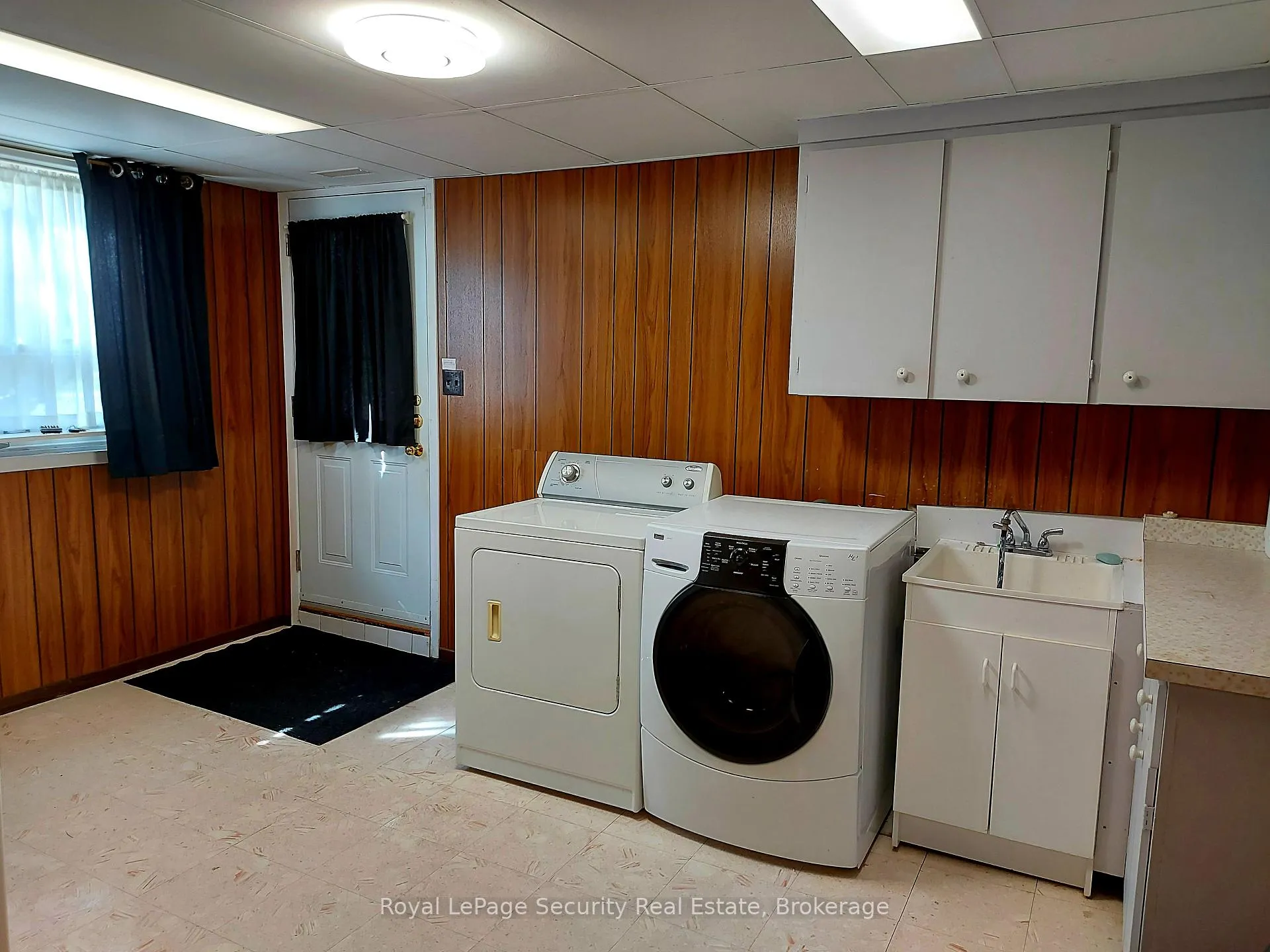 Photo 13 of Unit Lower, 115 Poynter Drive, Etobicoke, Kingsview Village-The Westway — HOMEH
