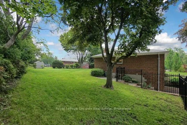 Photo 14 of Unit Lower, 115 Poynter Drive, Etobicoke, Kingsview Village-The Westway — HOMEH