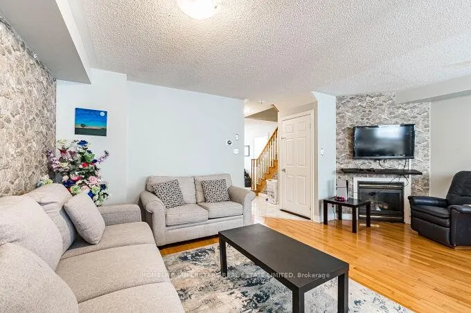 Photo 8 of 3953 Manatee Way, Mississauga, Churchill Meadows — HOMEH