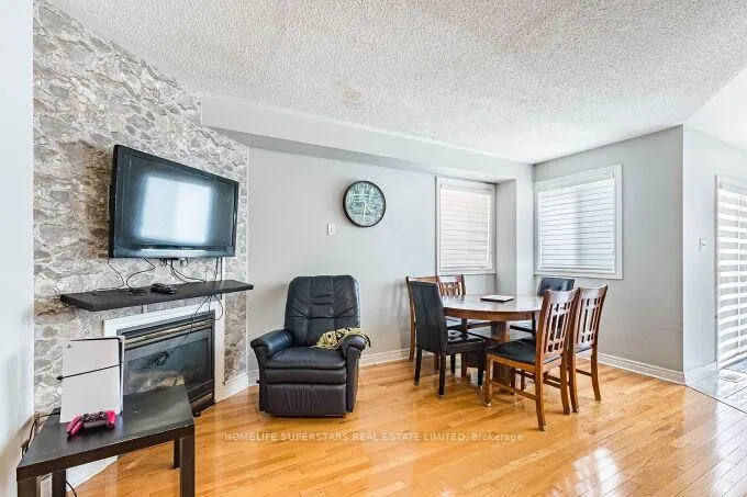 Photo 9 of 3953 Manatee Way, Mississauga, Churchill Meadows — HOMEH