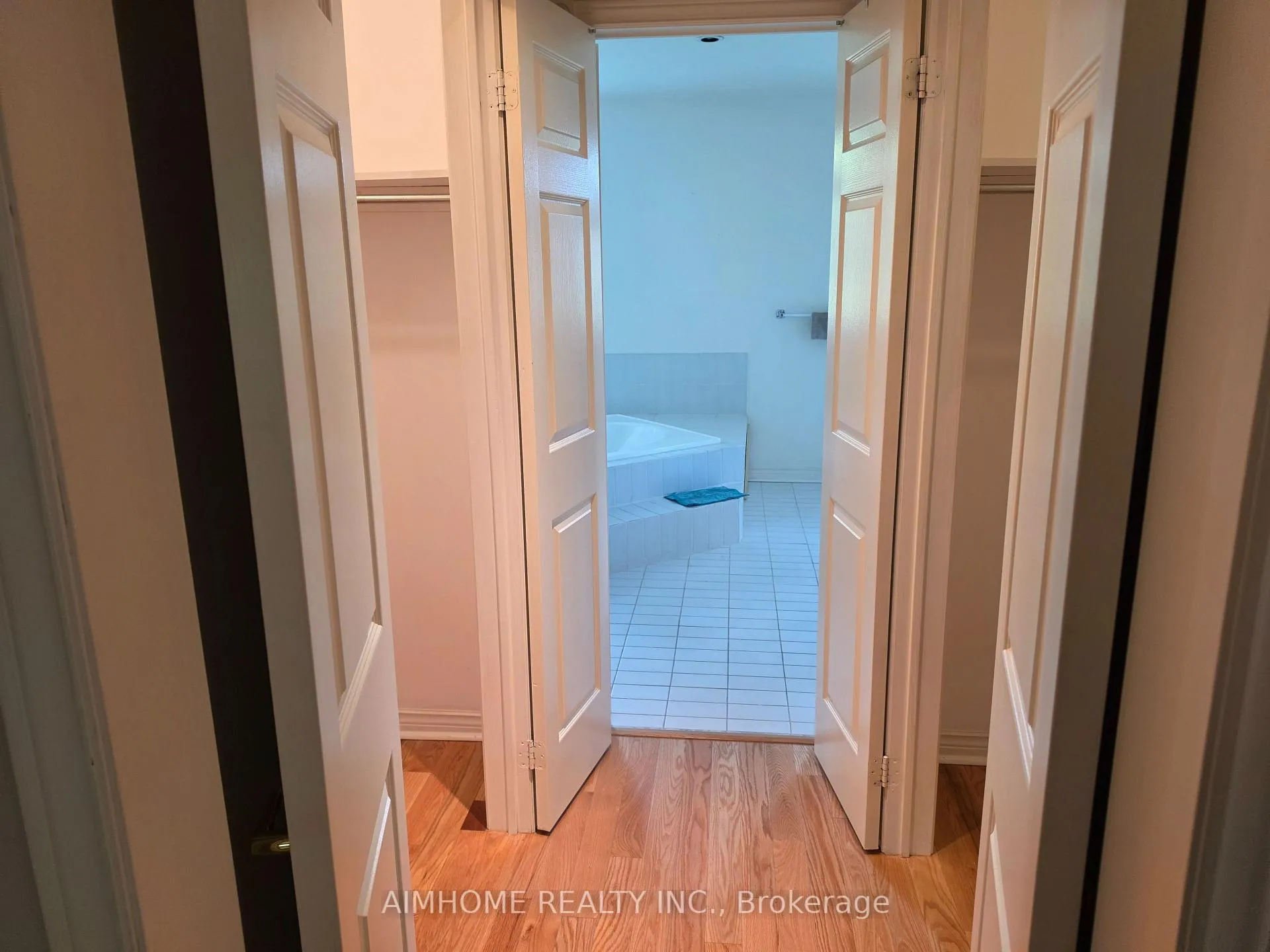 Photo 19 of 49 Holbrook Court, Markham, Unionville — HOMEH
