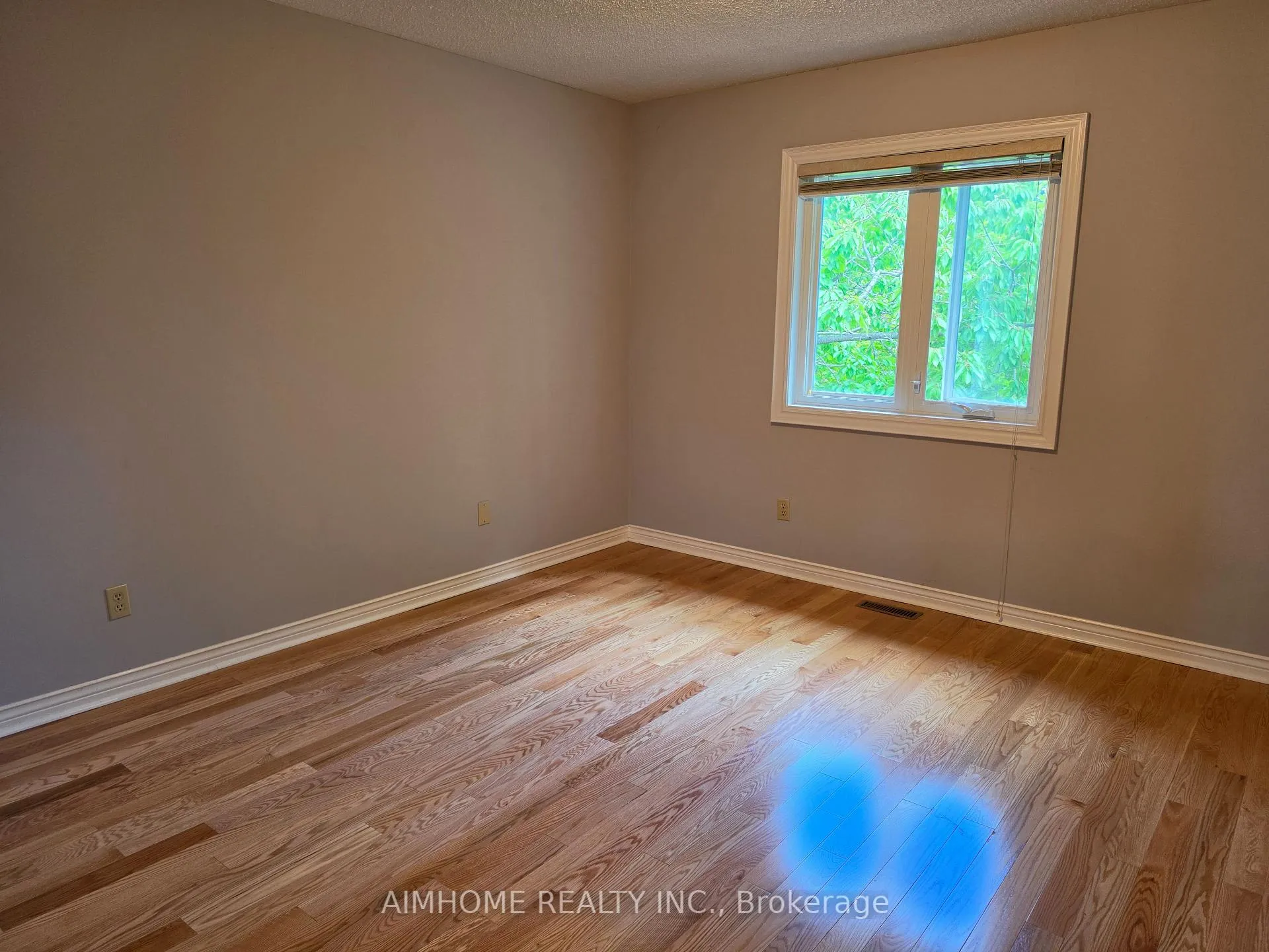 Photo 21 of 49 Holbrook Court, Markham, Unionville — HOMEH