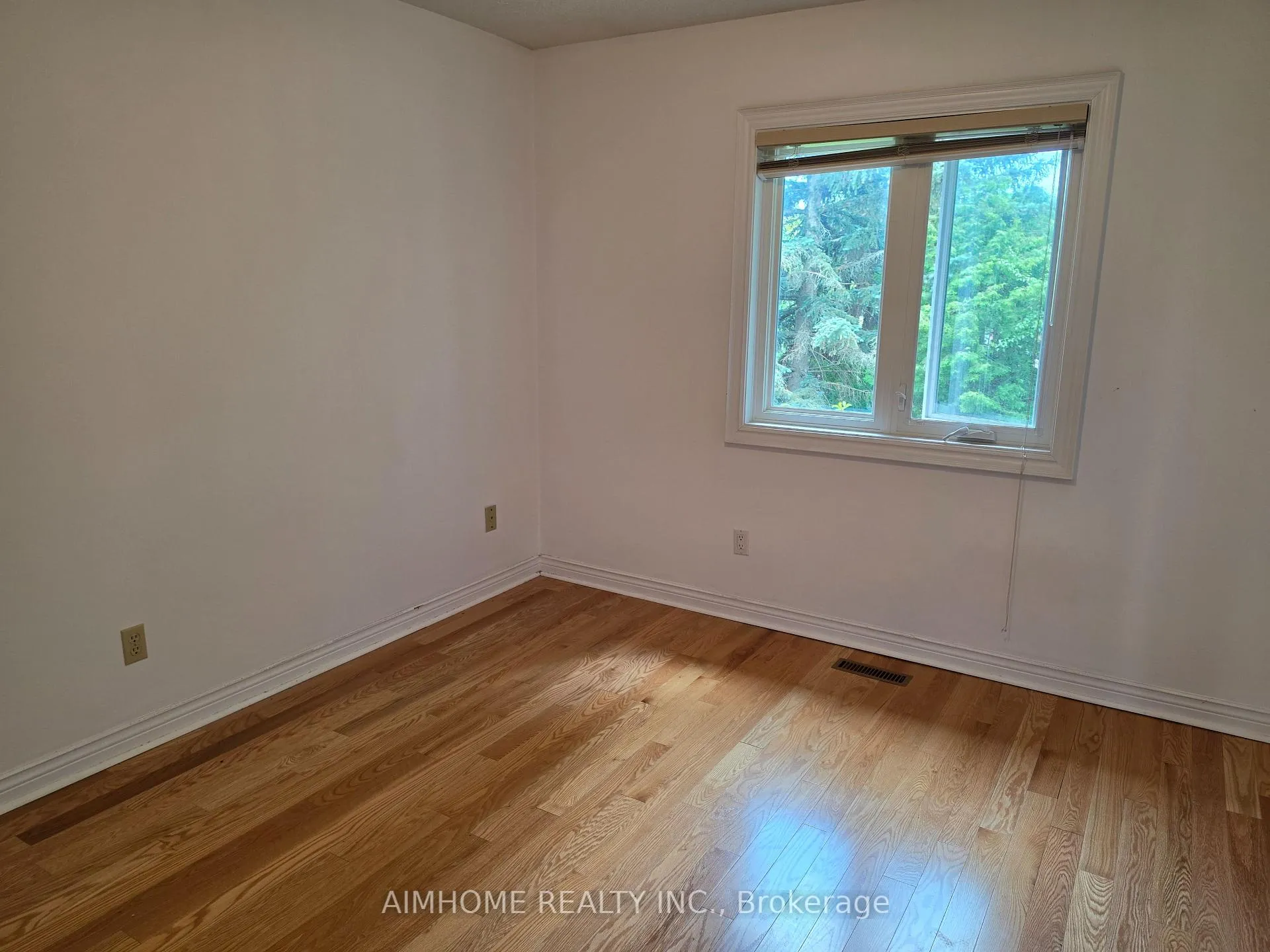 Photo 22 of 49 Holbrook Court, Markham, Unionville — HOMEH