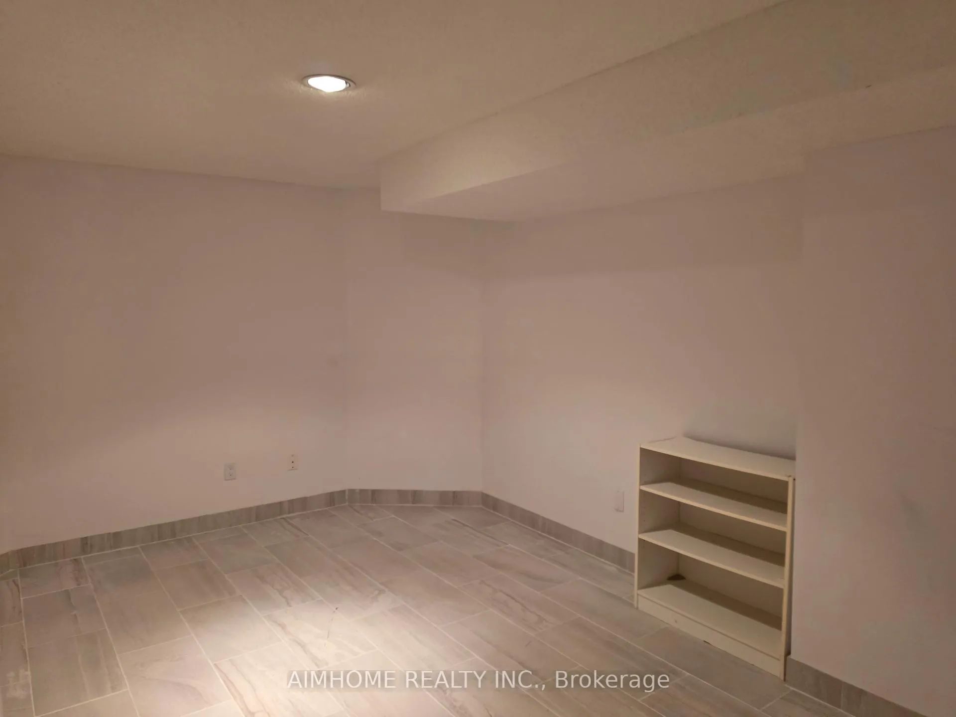Photo 28 of 49 Holbrook Court, Markham, Unionville — HOMEH
