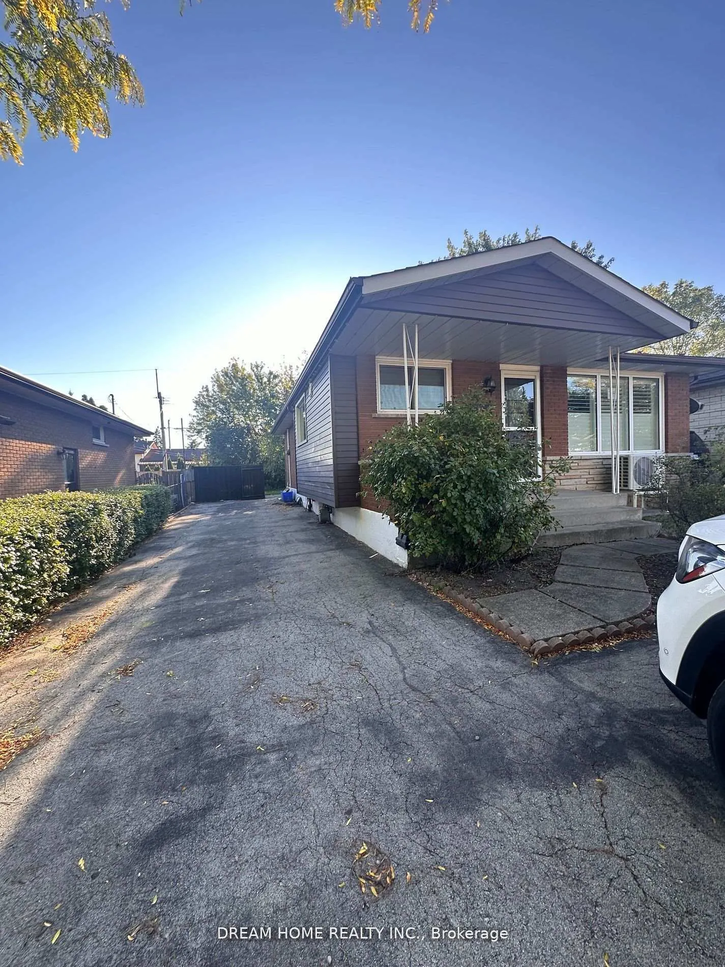 Photo 1 of Unit Main, 5 Empire Court, Hamilton, Corman — HOMEH