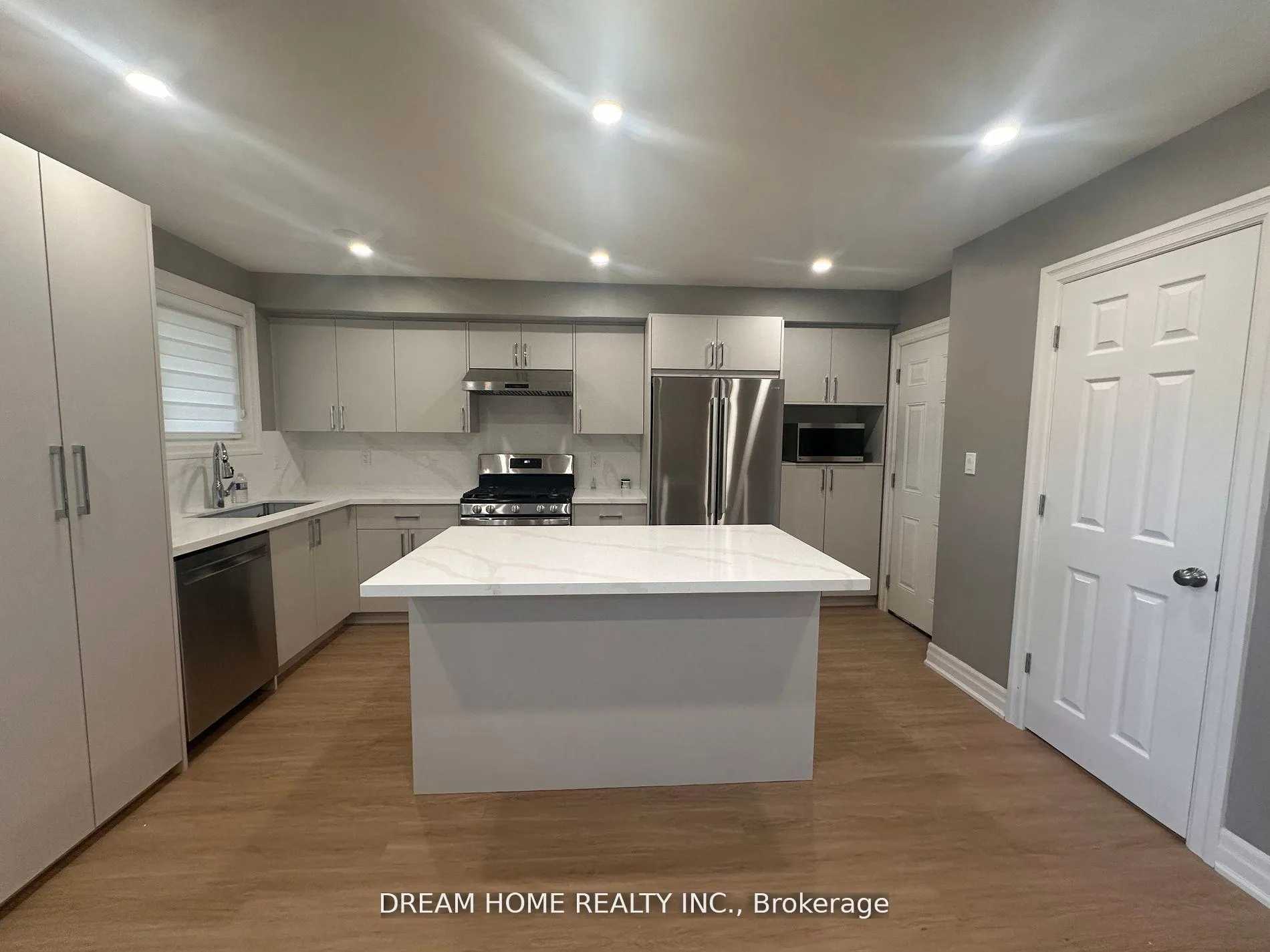 Photo 7 of Unit Main, 5 Empire Court, Hamilton, Corman — HOMEH
