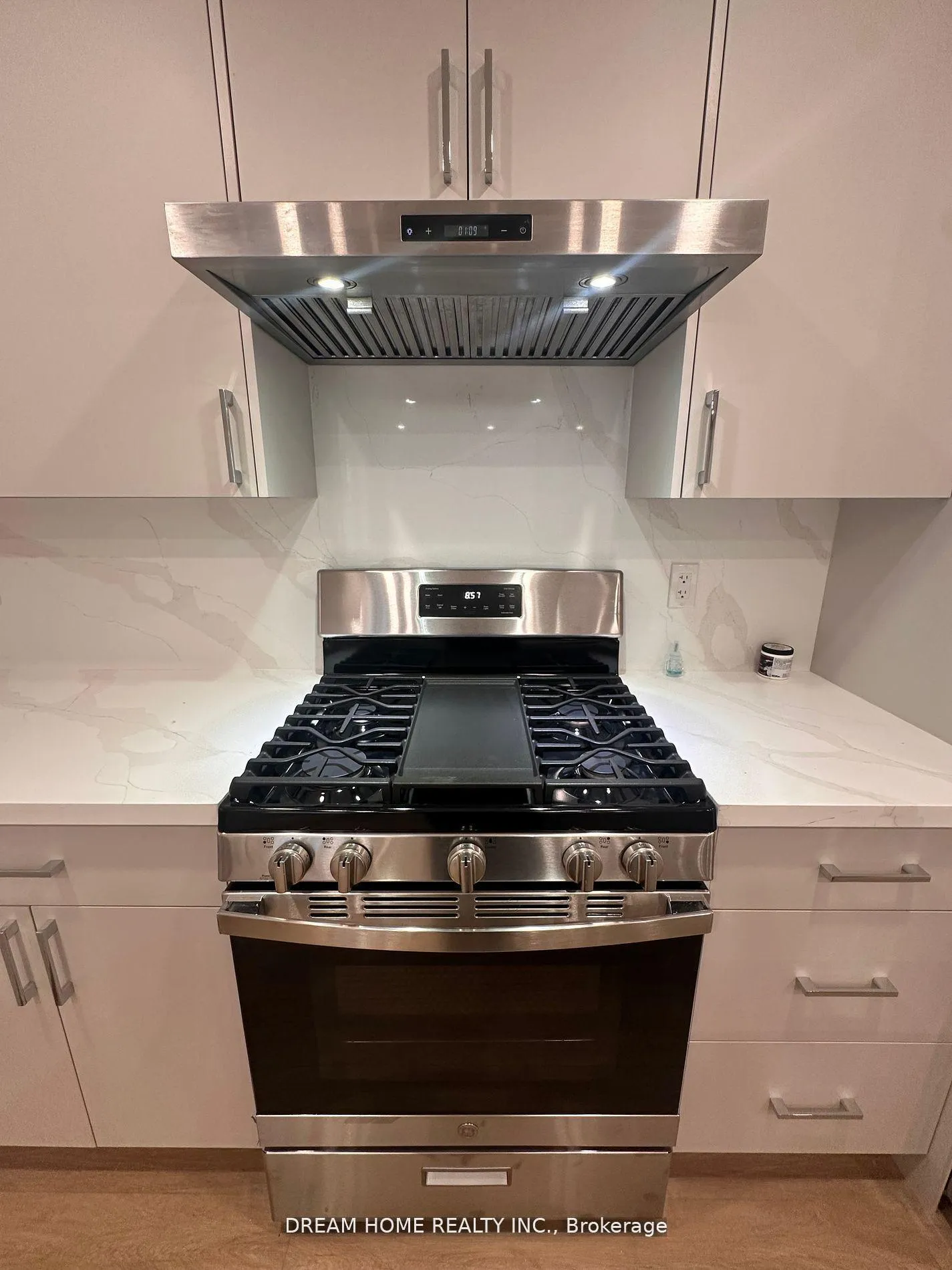 Photo 13 of Unit Main, 5 Empire Court, Hamilton, Corman — HOMEH