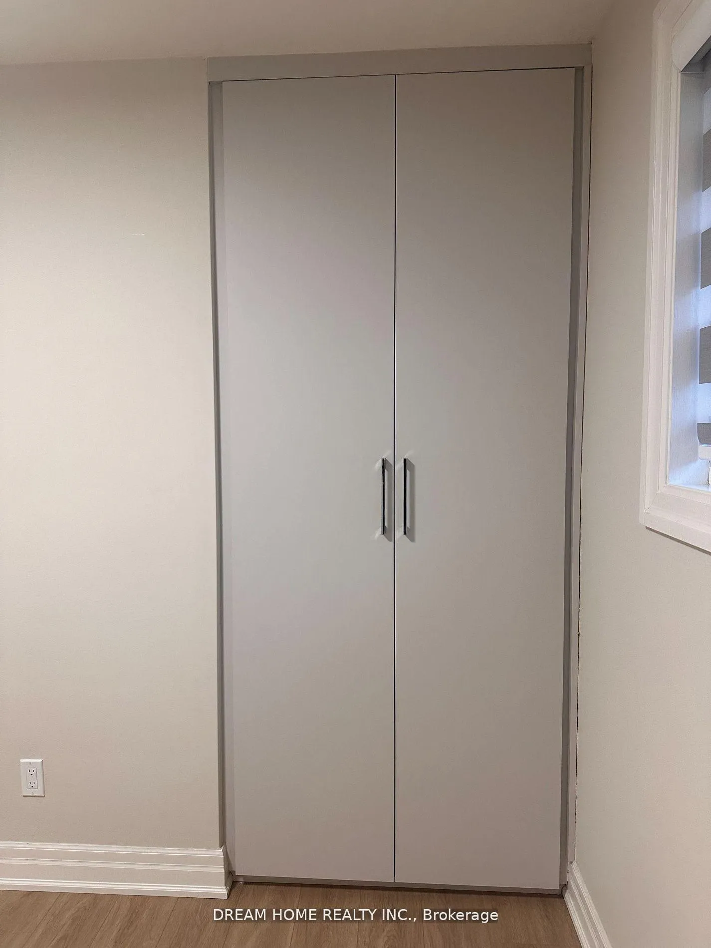 Photo 27 of Unit Main, 5 Empire Court, Hamilton, Corman — HOMEH