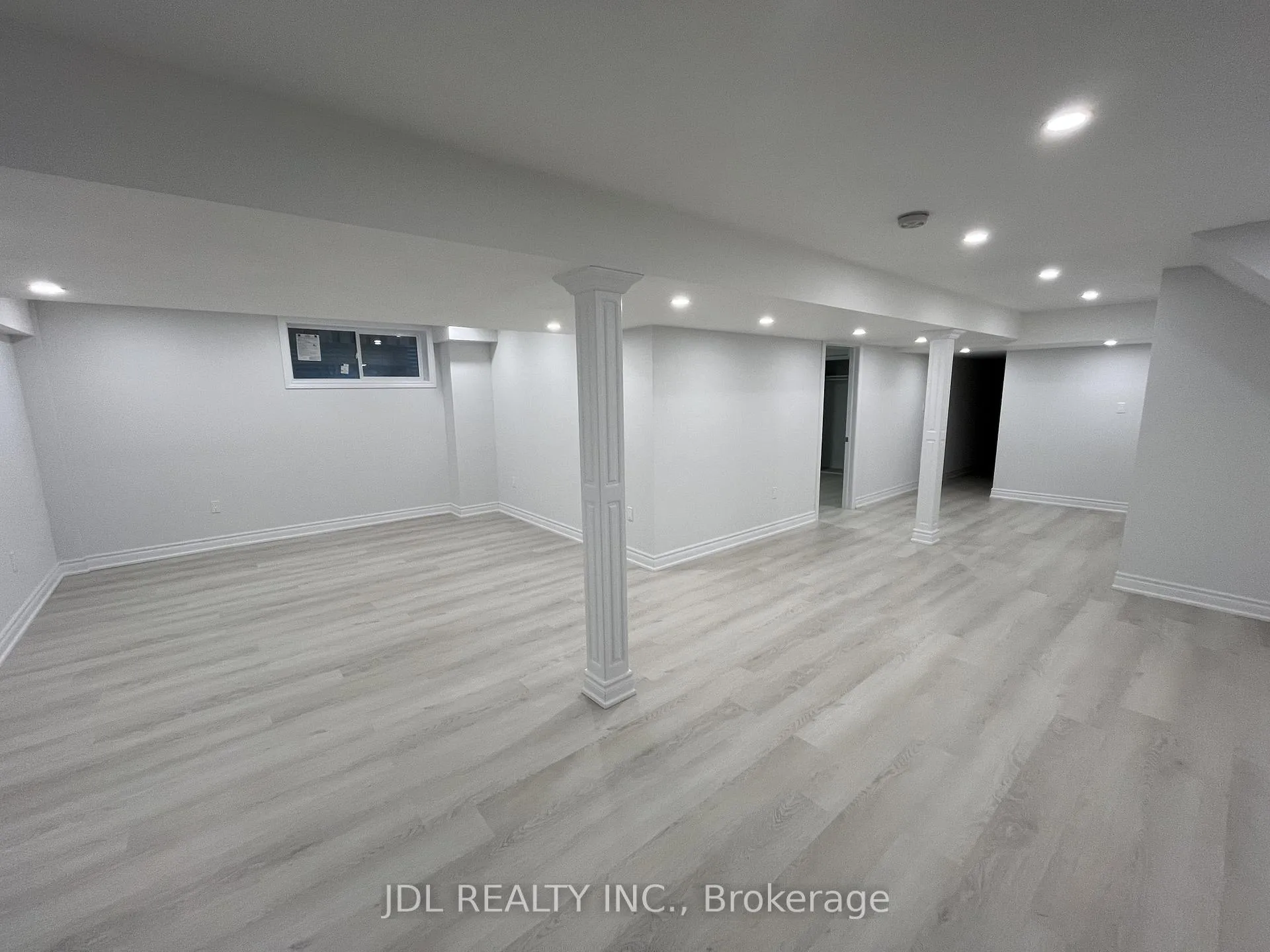 Photo 9 of 82 Puccini Drive, Richmond Hill, Oak Ridges — HOMEH