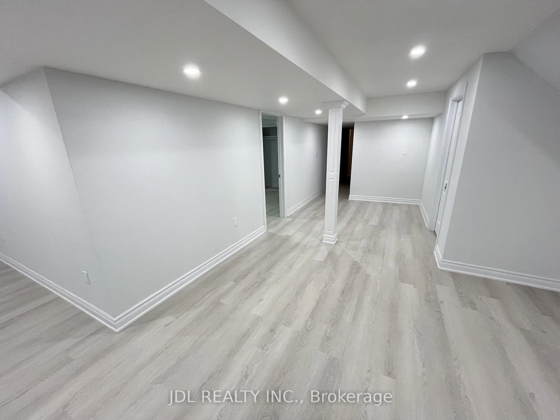 Photo 10 of 82 Puccini Drive, Richmond Hill, Oak Ridges — HOMEH