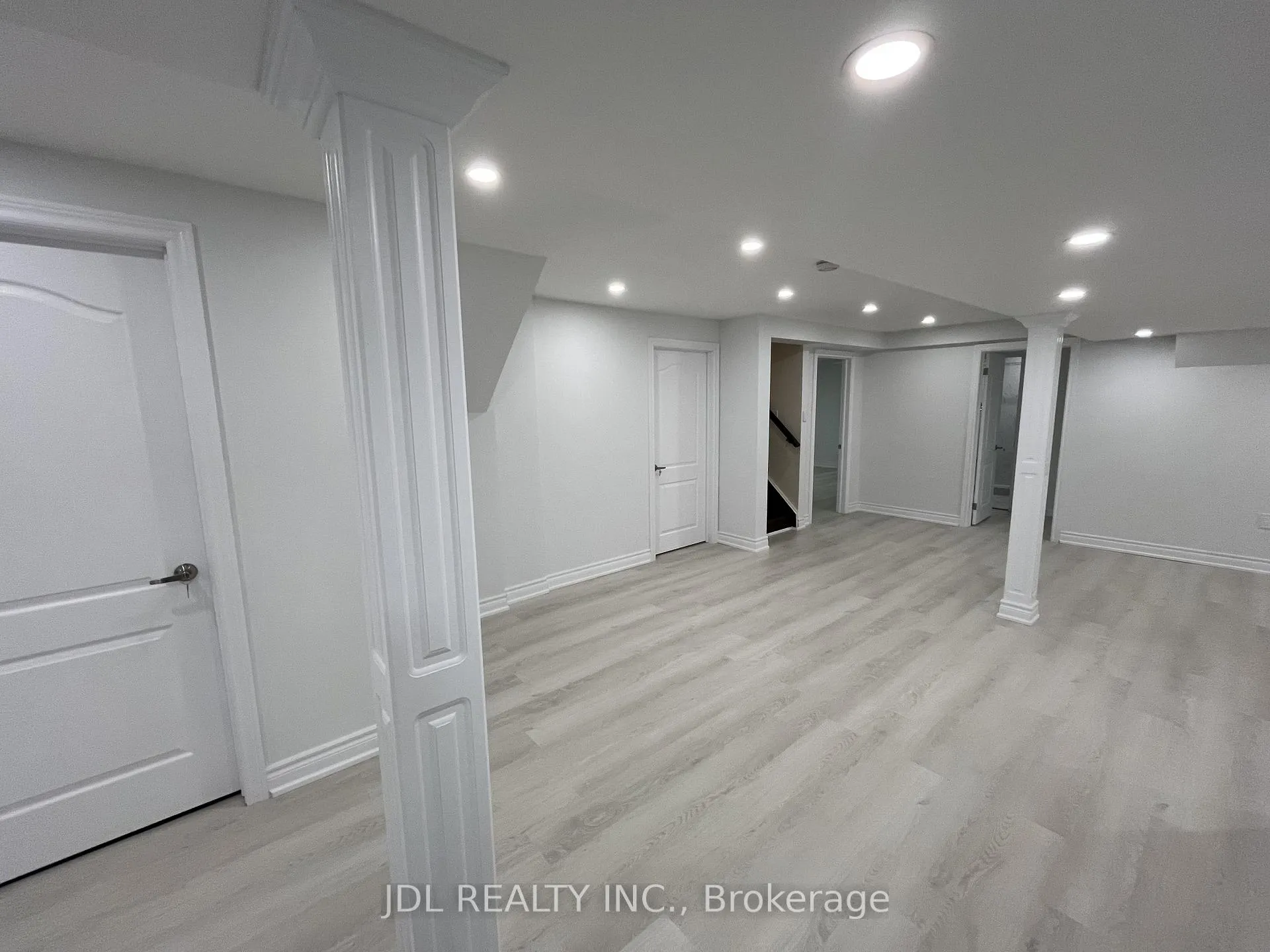 Photo 12 of 82 Puccini Drive, Richmond Hill, Oak Ridges — HOMEH