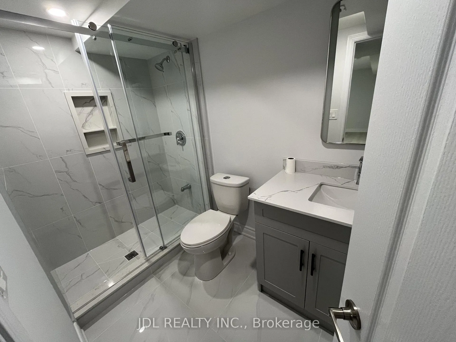 Photo 14 of 82 Puccini Drive, Richmond Hill, Oak Ridges — HOMEH