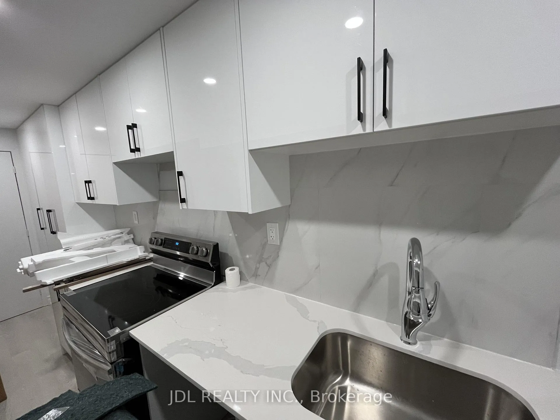 Photo 17 of 82 Puccini Drive, Richmond Hill, Oak Ridges — HOMEH